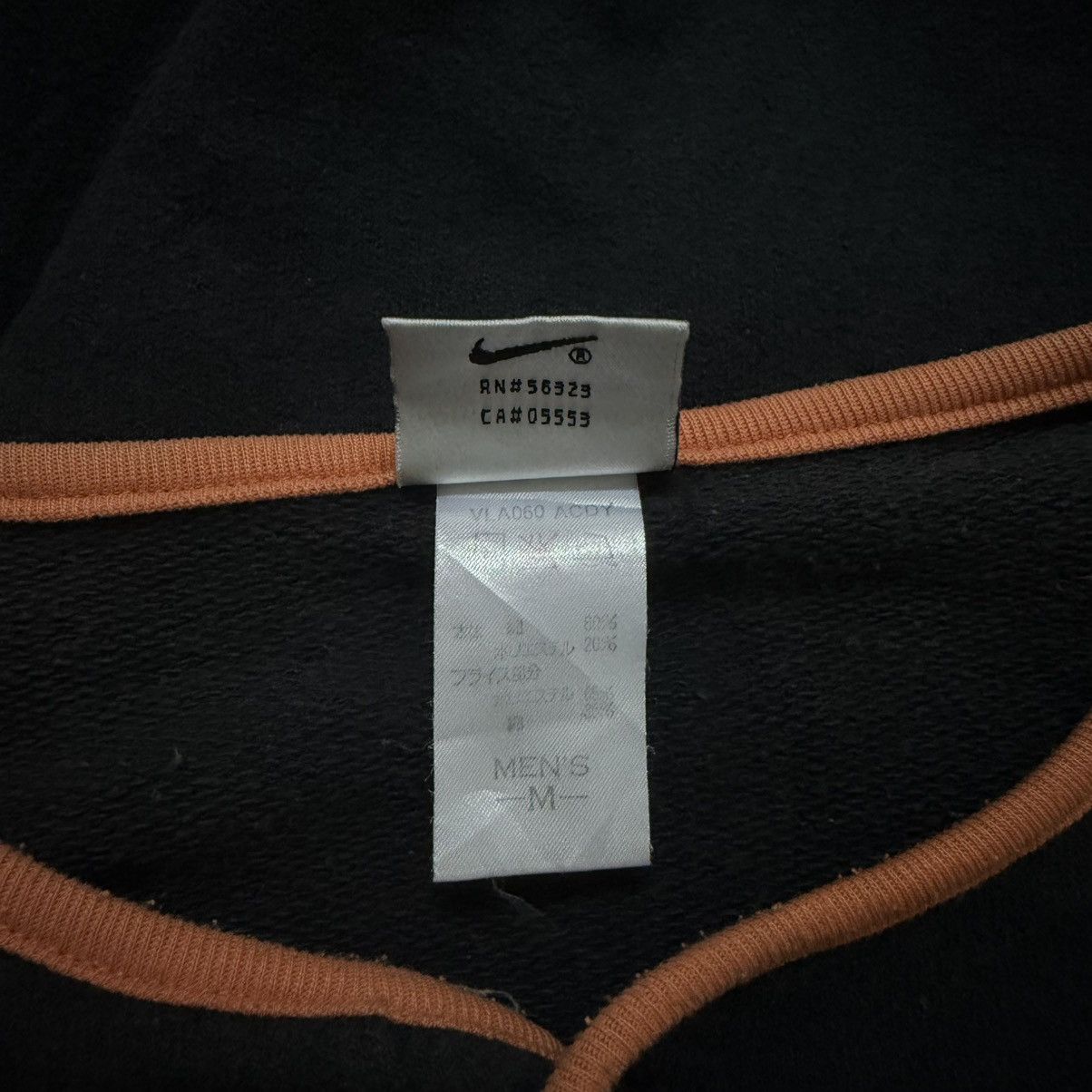 Nike Vintage Nike Small Swoosh Tshirt Size US M / EU 48-50 / 2 - 6 Thumbnail