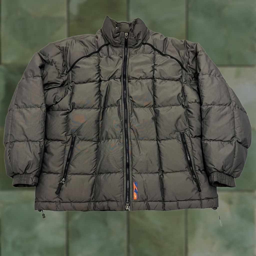 Nike Nike Puffer Jacket Mens Large Grey Quilted Coat Swoosh Zip Up Insulated Size US L / EU 52-54 / 3 - 1 Thumbnail