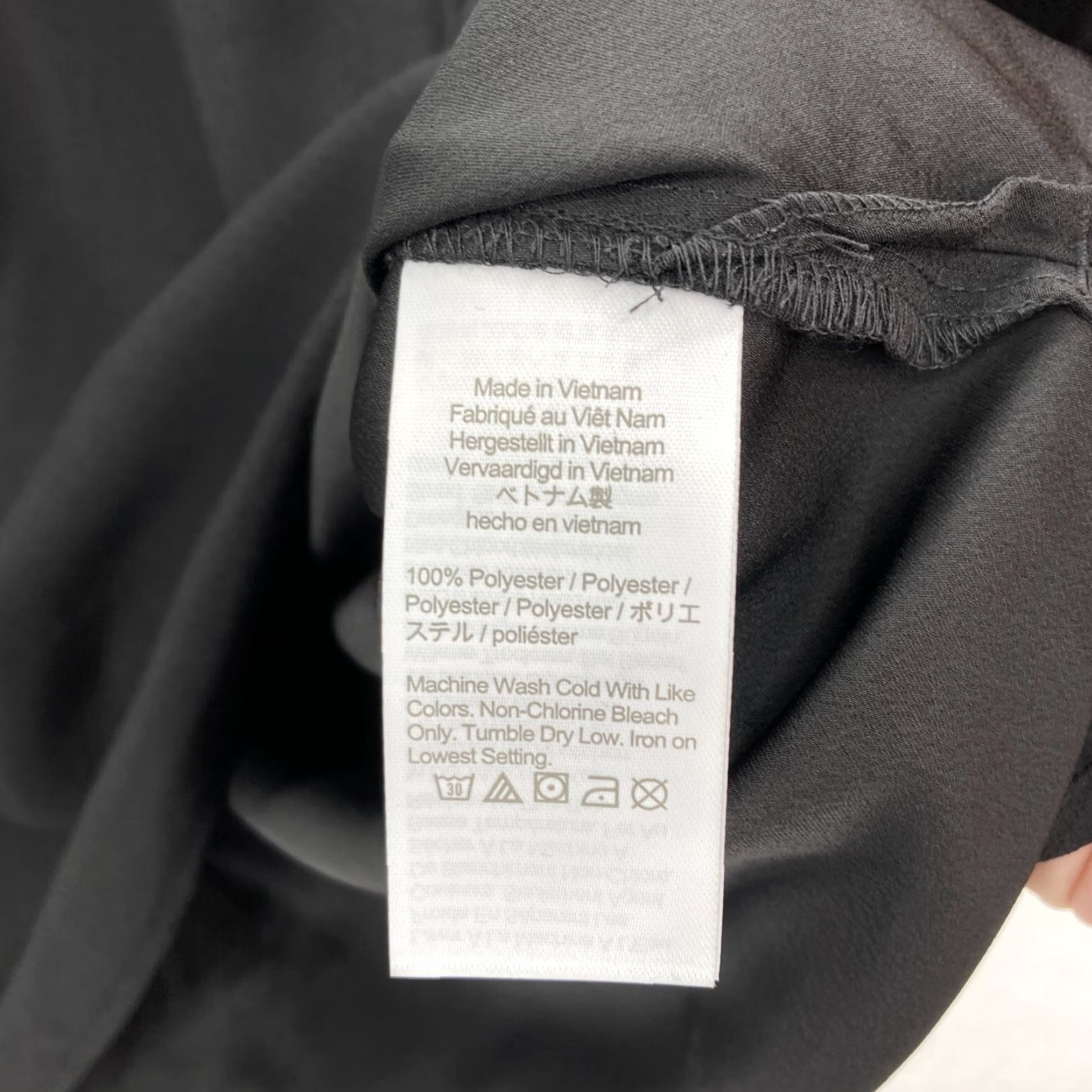 J.Crew J.CREW Puff Sleeve Satin Back Crepe Top Women's PM Petite Black Keyhole Neckline Size M / US 6-8 / IT 42-44 - 7 Thumbnail