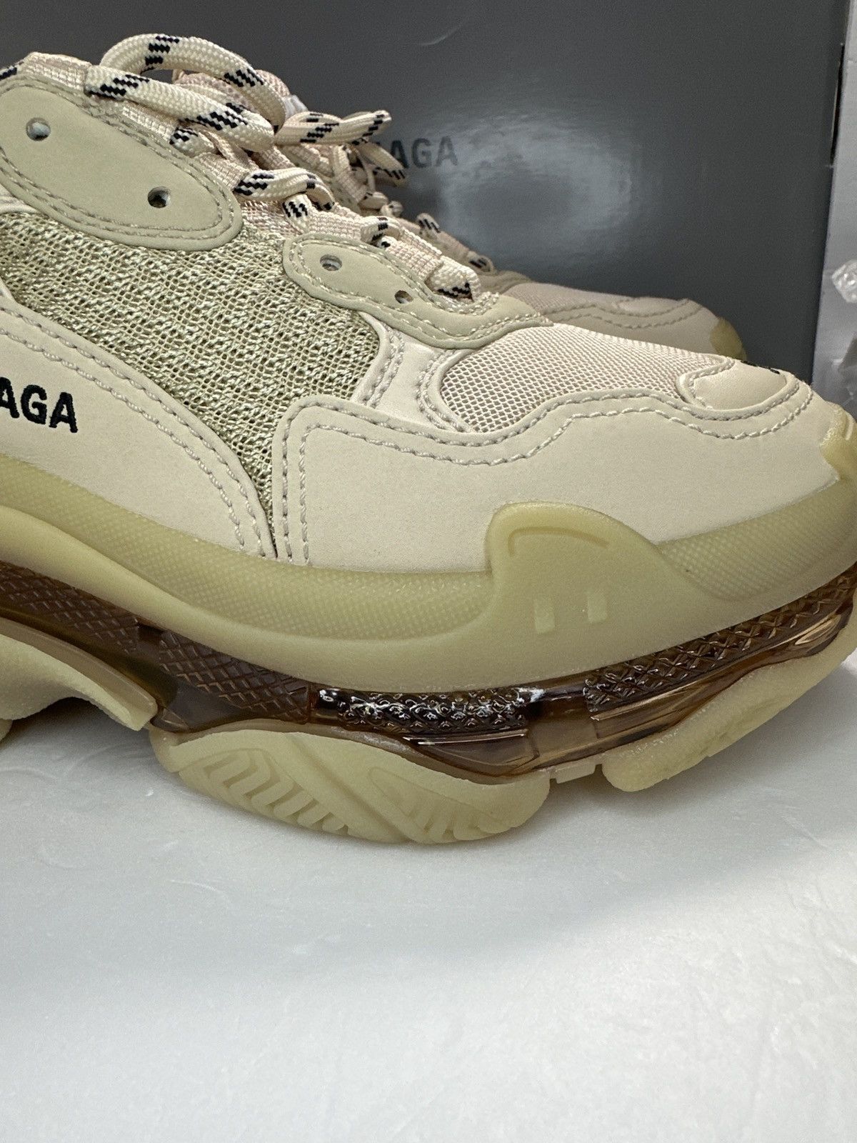 Balenciaga New Authentic Balenciaga Triple S Sneaker Size US 6 / IT 36 - 14 Thumbnail