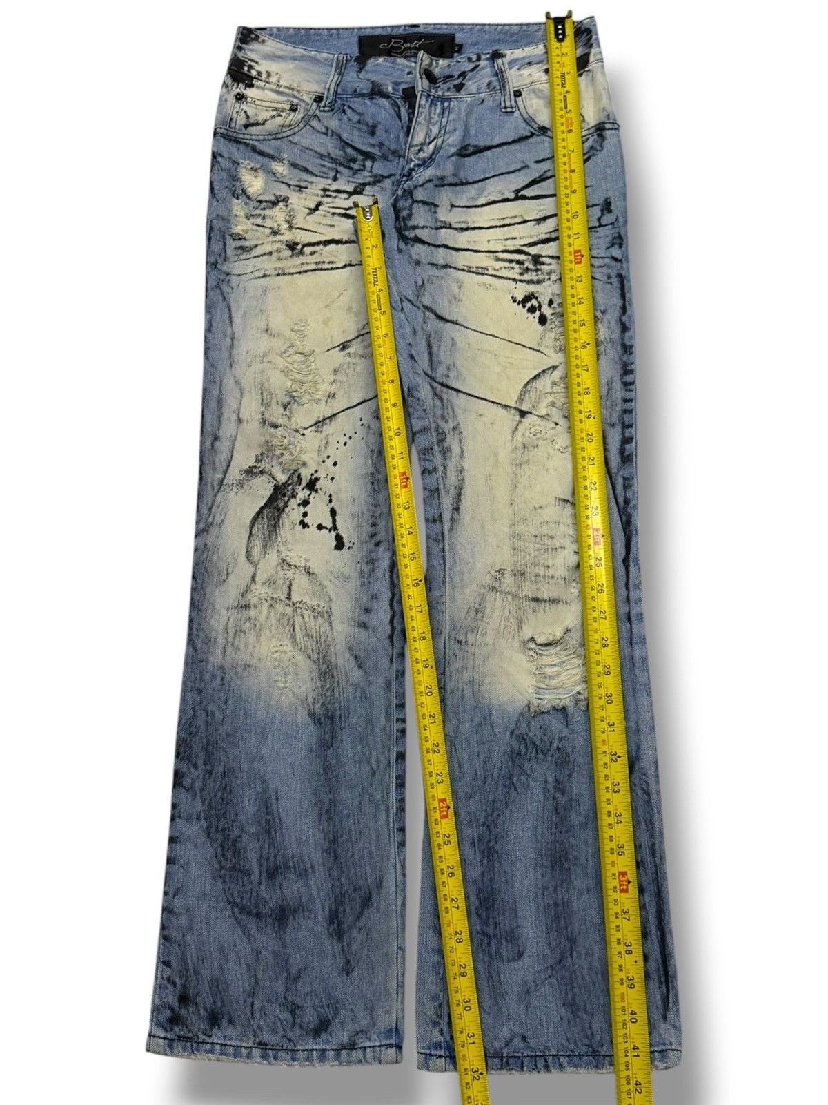 Japanese Brand Vintage Y2K Beast Japanese Distressed Denim Jeans | W31 Size US 31 - 13 Thumbnail