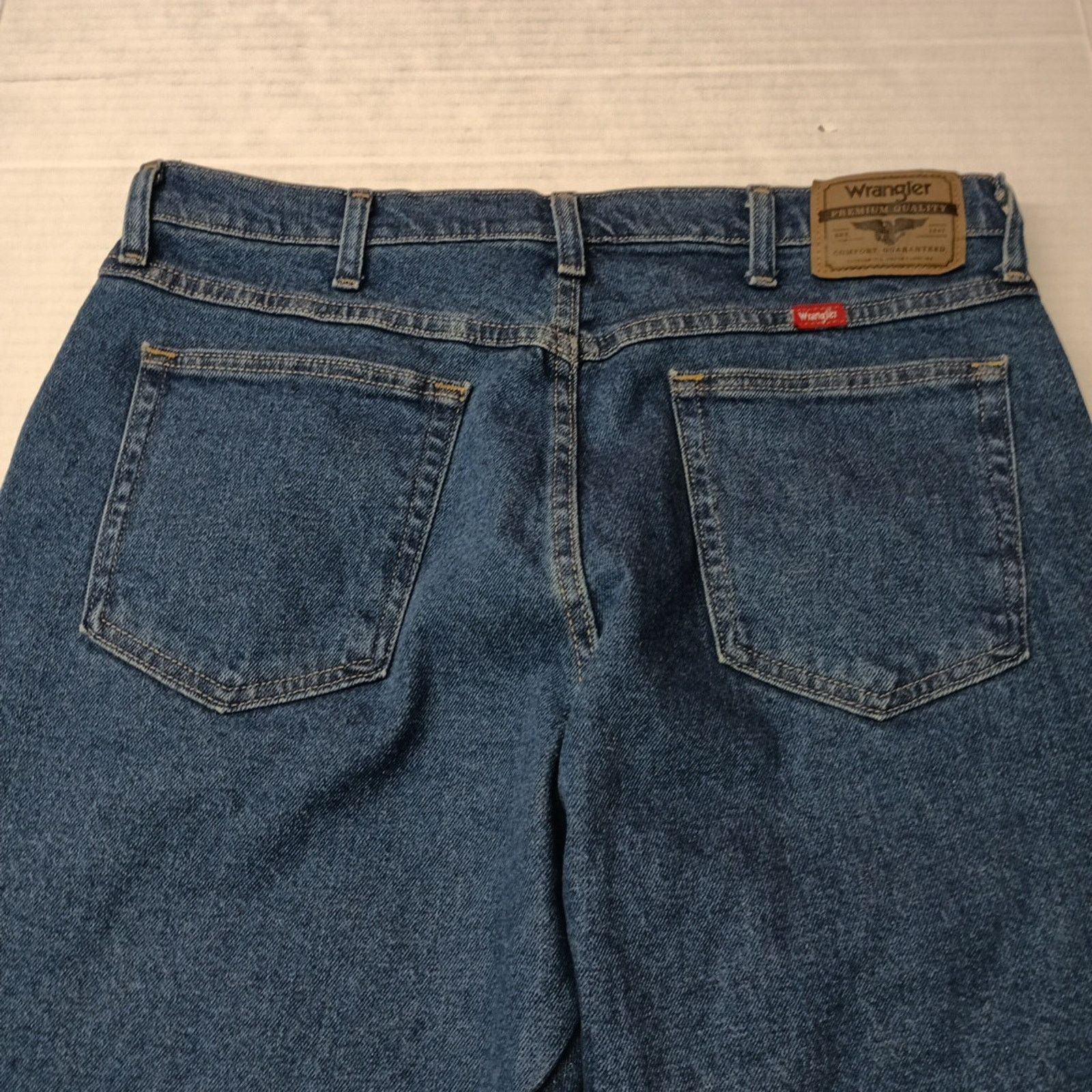 Wrangler Wrangler Relaxed Fit Stretch Jeans Men's Size 34x30 Blue Size US 34 / EU 50 - 7 Thumbnail