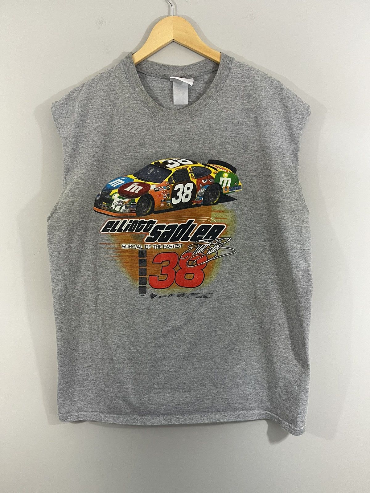 Vintage NASCAR M And Ms Car Faded Distressed Cut Off Tee Size US XXL / EU 58 / 5 - 1 Thumbnail