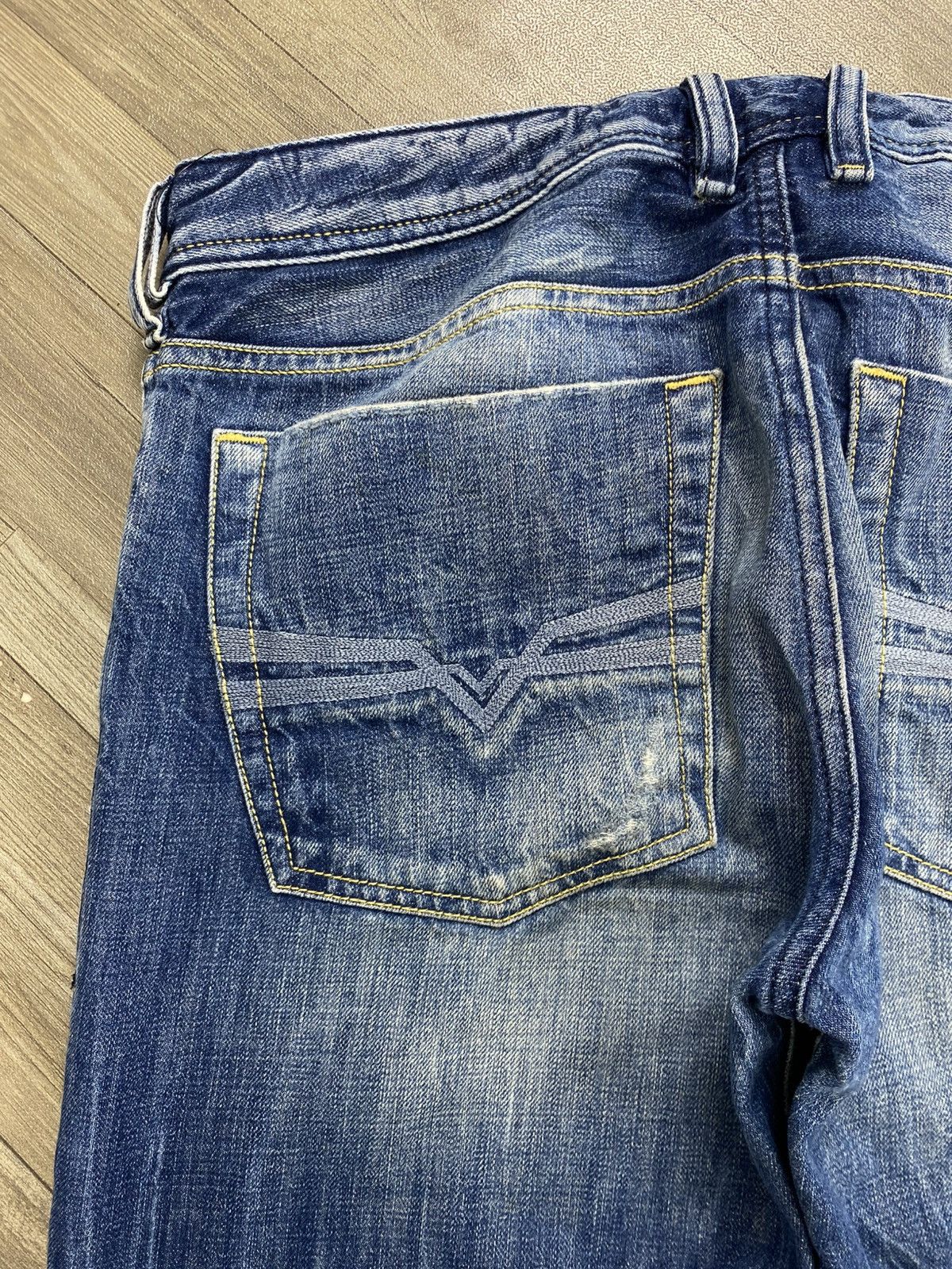 Diesel 2000s Diesel Distressed Punk Lgb Faded Bootcut Flared Jeans Size US 30 / EU 46 - 14 Thumbnail