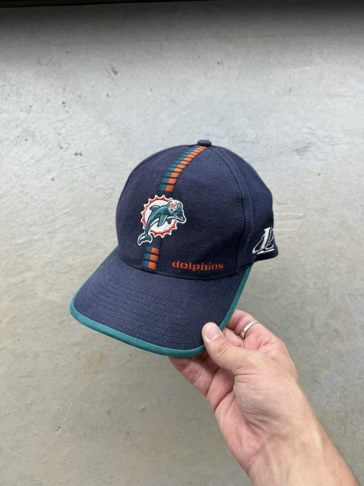 Vintage Vintage Miami Dolphins Football Sports Specialties Hat Size ONE SIZE - 1 Thumbnail