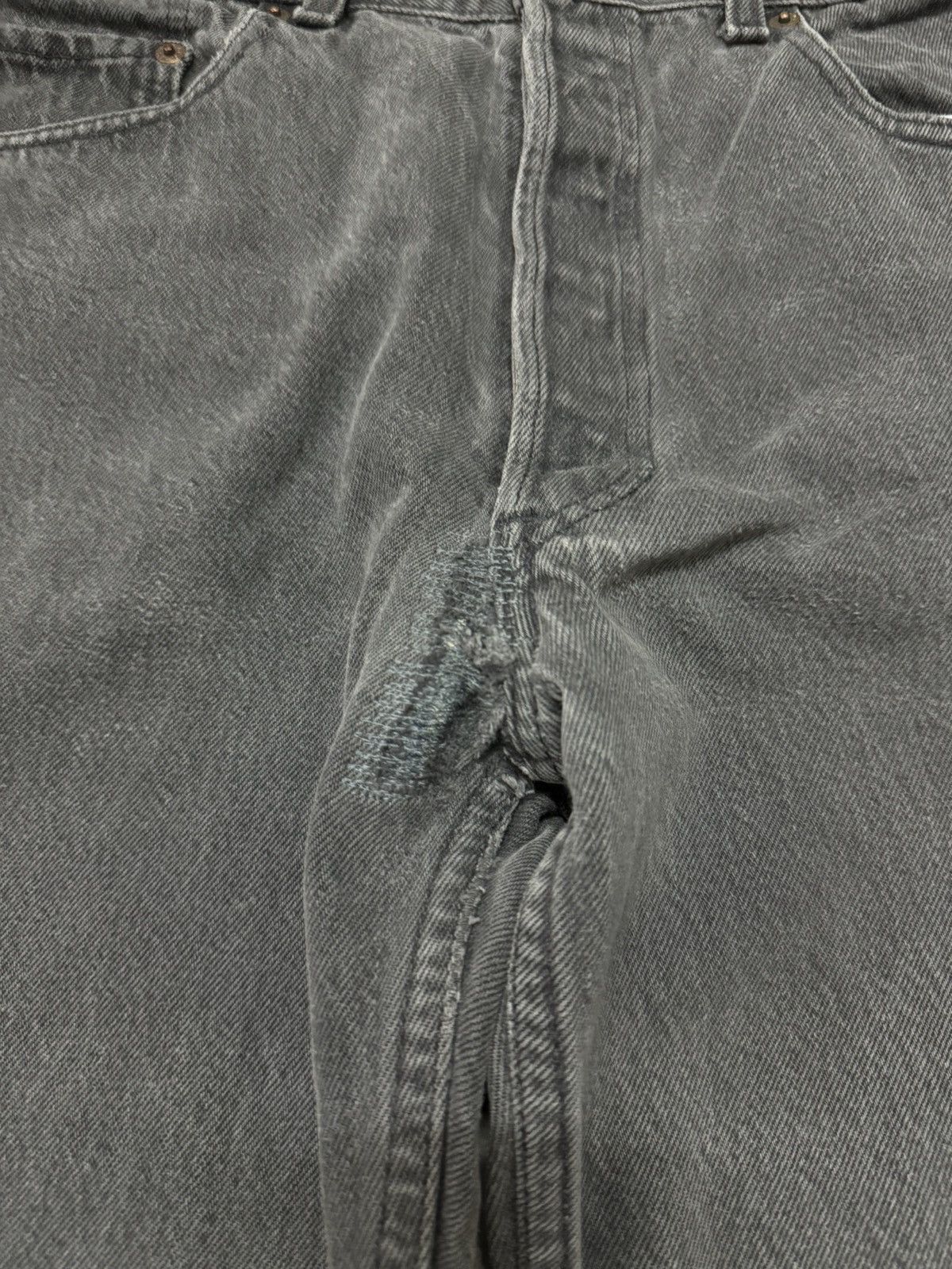 Levi's × Levi's Vintage Clothing × Vintage Vintage Levi’s 501 Distressed Black Denim Jeans 32x32 Size US 32 / EU 48 - 4 Thumbnail