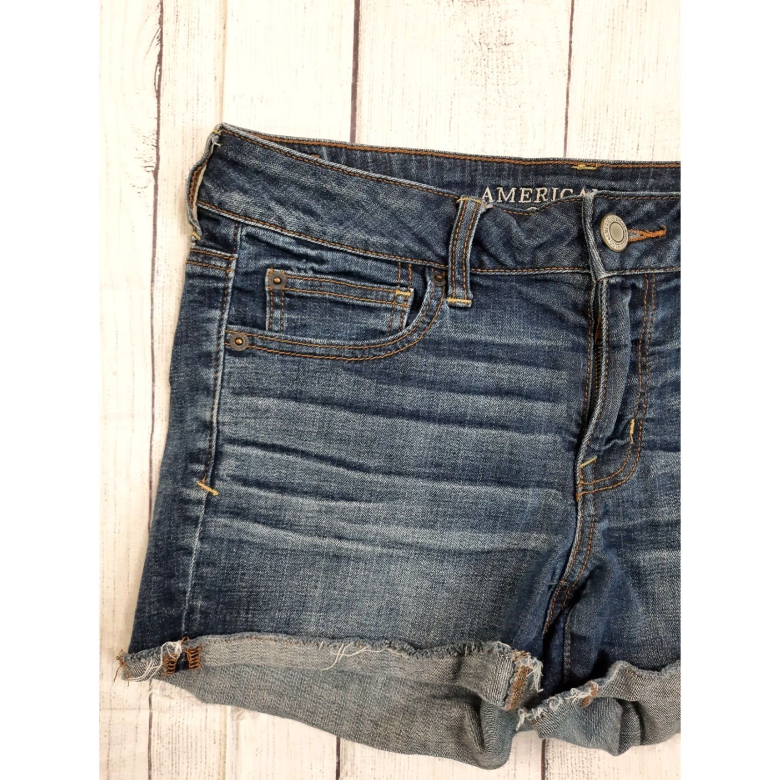 American Eagle Outfitters VINTAGE American Eagle Super Stretch Cuffed Jean Denim Shorts Dark Wash Size 8 Women Low Rise 7.5 Inseam 3 cuffed Women Size 30" / US 8 / IT 44 - 6 Thumbnail