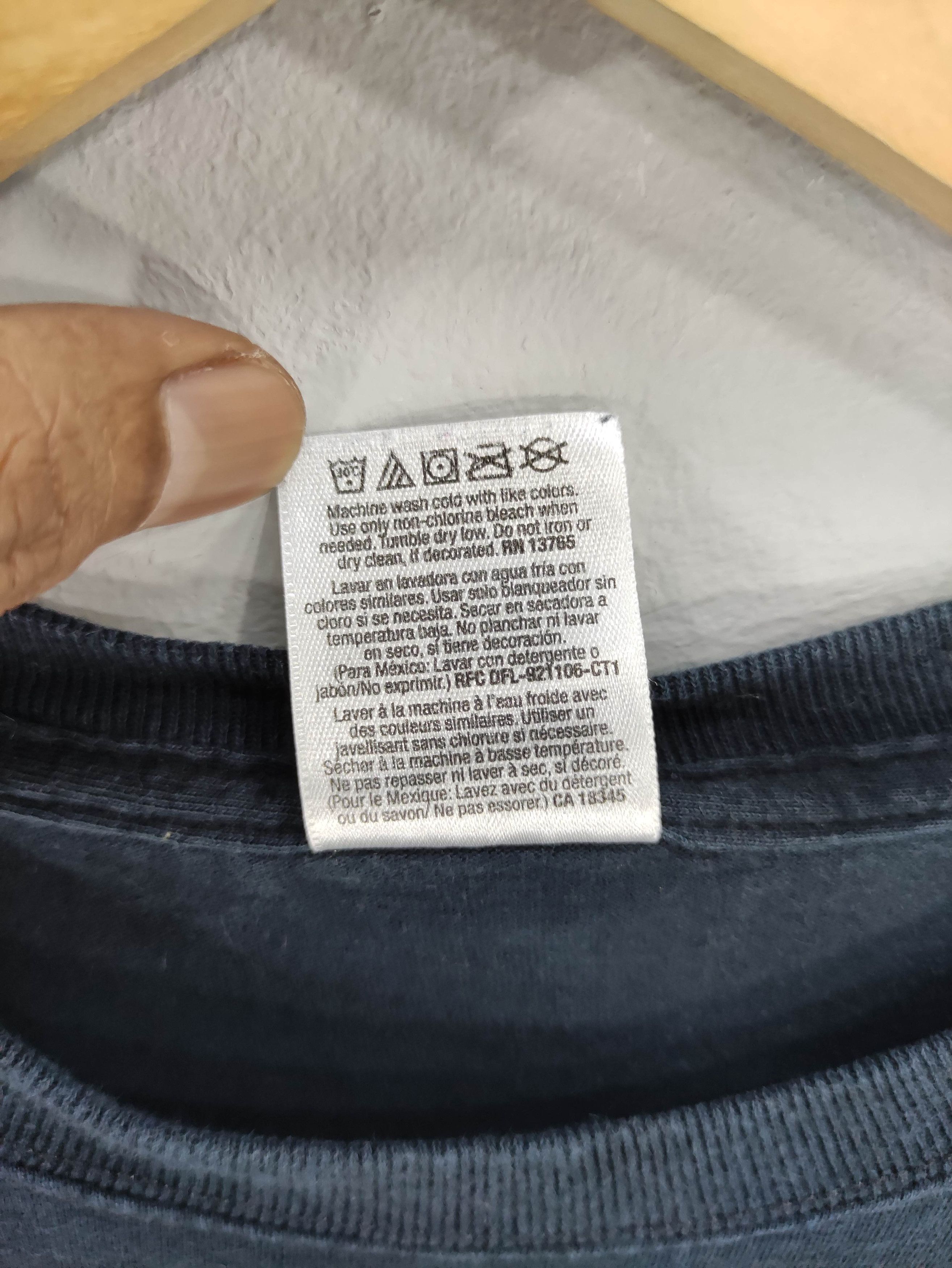 Fruit Of The Loom Vintage Brotherhood No One Gets Left Behind Tshirt Size US M / EU 48-50 / 2 - 6 Thumbnail