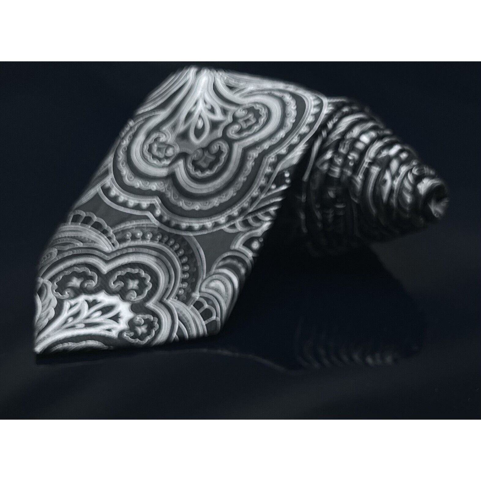 Donald Trump DONALD J. TRUMP MEN'S TIE BLACK/PAISLEY Width 4” Length 60” Size ONE SIZE - 6 Thumbnail