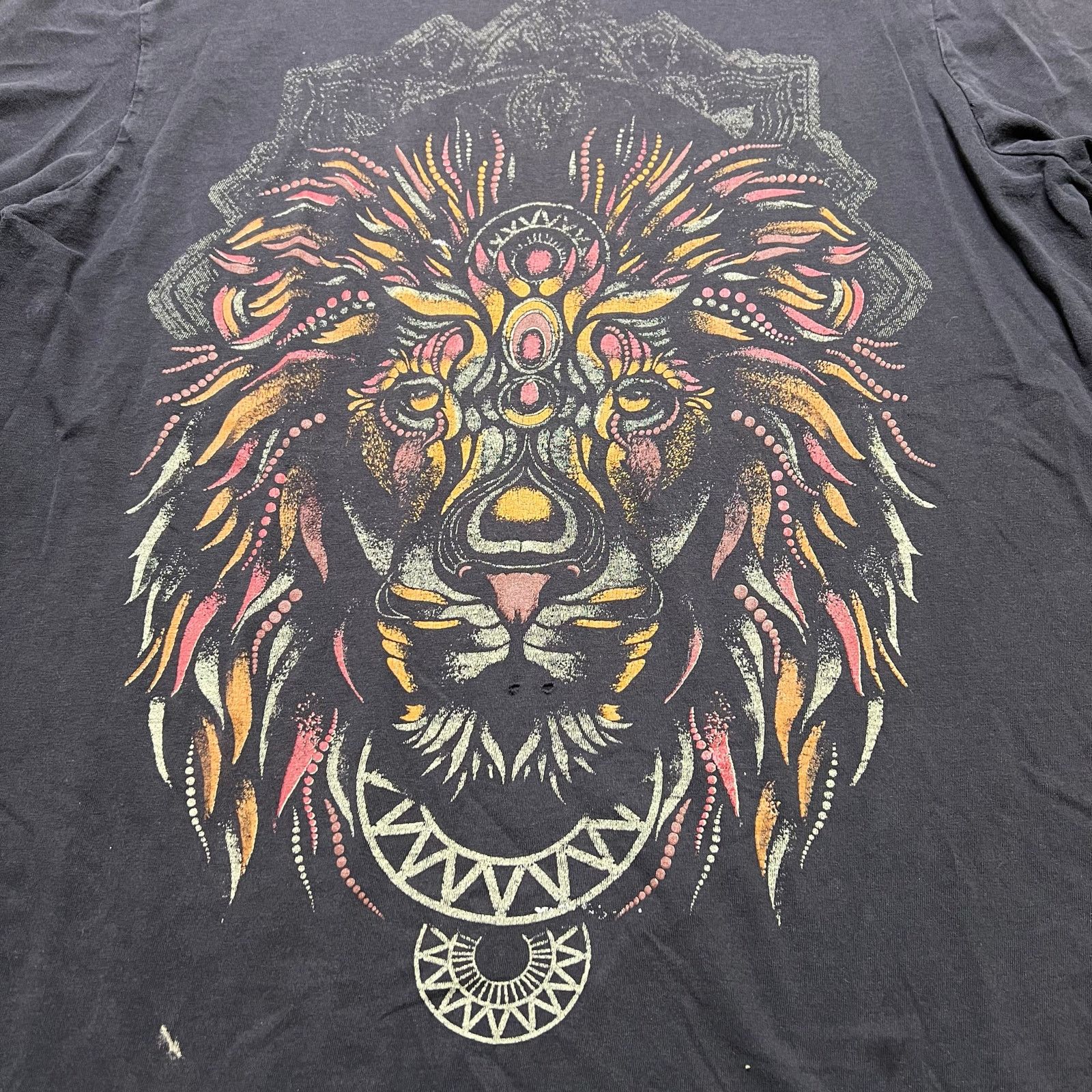 Vintage Y2K Orva Lion Graphic T Shirt XL Faded Black Boho Tribal Art Size US XL / EU 56 / 4 - 2 Thumbnail