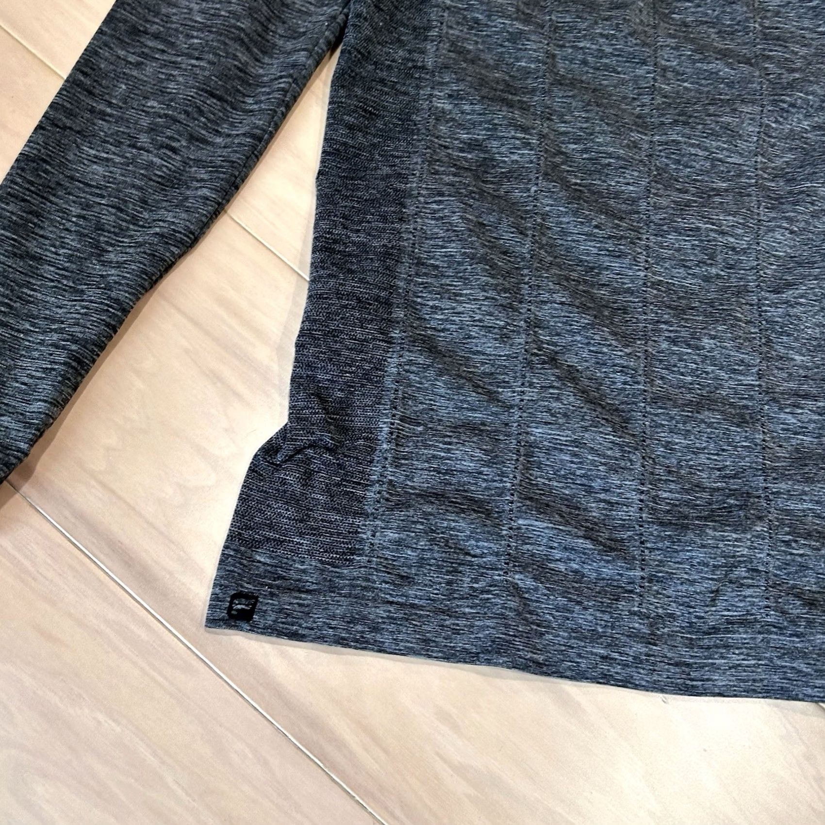 Fabletics Fabletics Delta Seamless Long Sleeve Top Women’s M Gray Slim Breathable Moisture Wicking Gym Yoga Running Shirt/L/S Top Size M / US 6-8 / IT 42-44 - 4 Thumbnail
