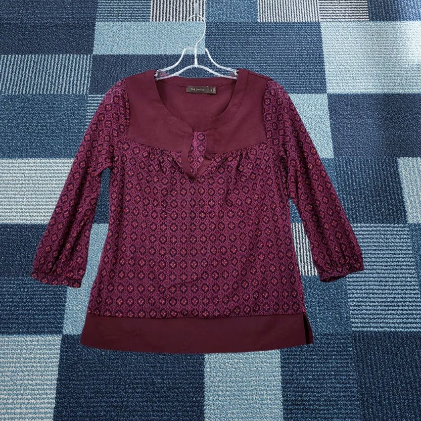 Vintage The Limited Womens S Small Red Printed V-Neck 3/4 Sleeve Lightweight Blouse Top Size S / US 4 / IT 40 - 1 Thumbnail