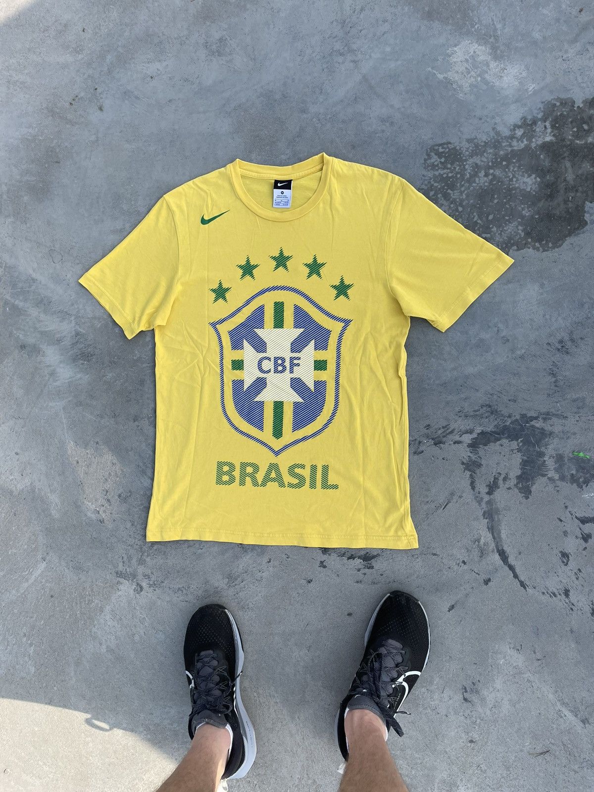 Nike Vintage 00s Nike Y2K Brazil T-Shirt Soccer Jersey Blokecore Size US M / EU 48-50 / 2 - 6 Thumbnail