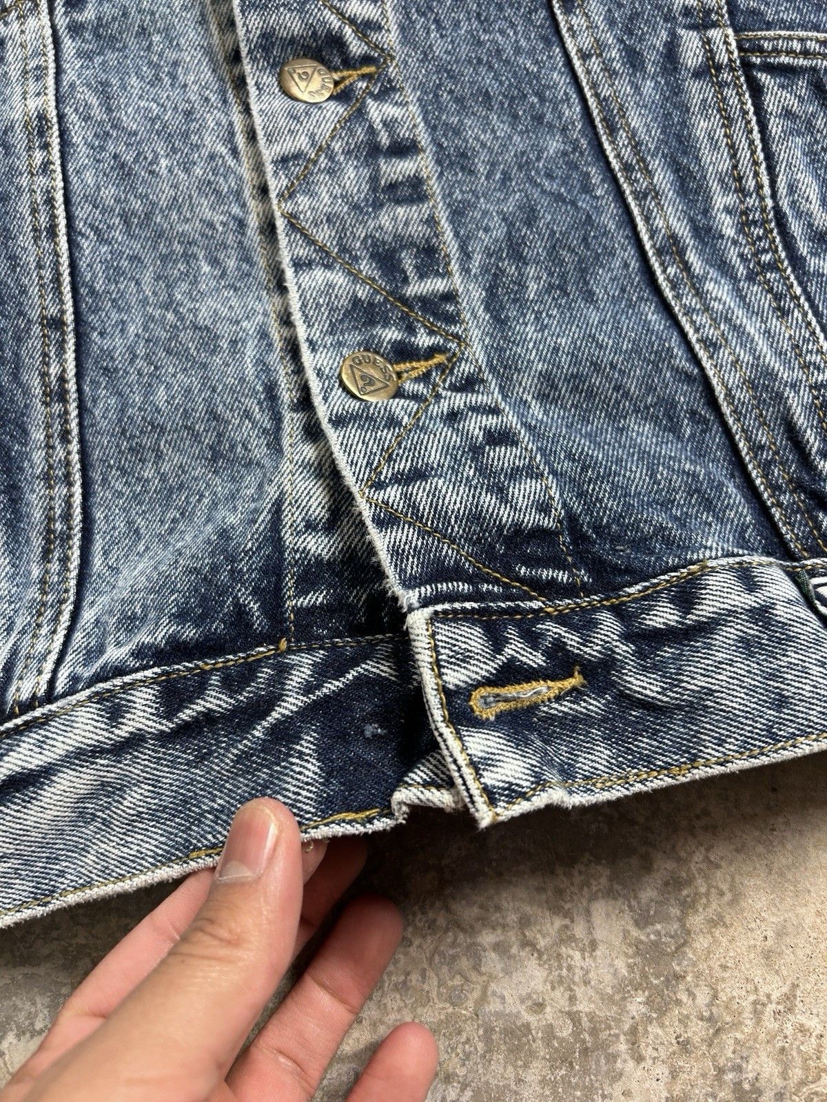 Guess Vintage GUESS Georges Marciano Denim Jacket Acid Wash Size S / US 4 / IT 40 - 6 Thumbnail