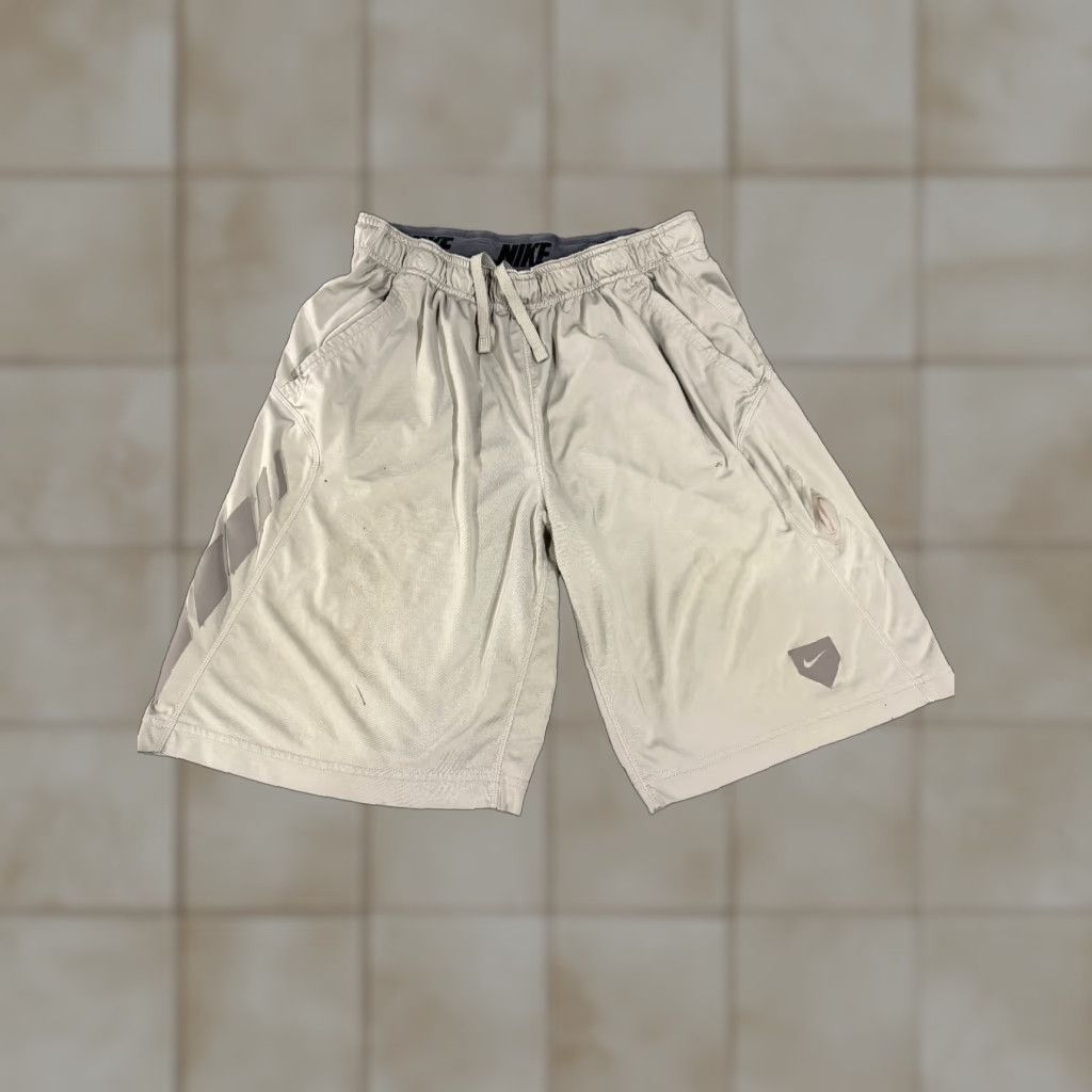 Nike Nike Dri-FIT athletic shorts Mens M Beige Baseball Training Workout Polyester Blended Fabric Elastic Waist Pockets Size US 31 - 1 Thumbnail