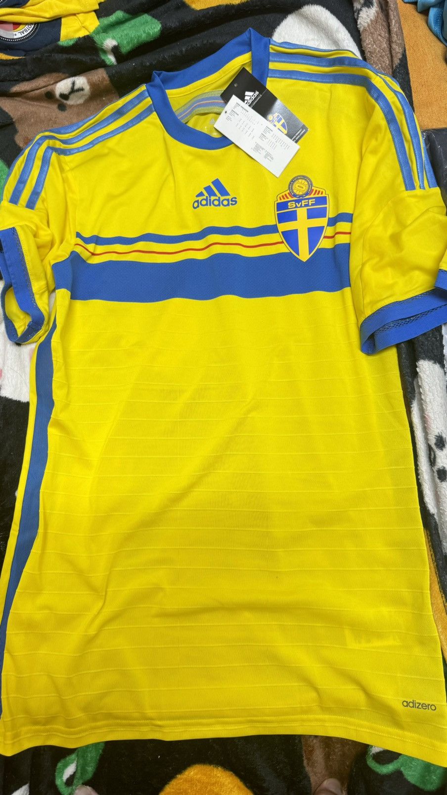 Adidas Sweden 14/15 match spare home shirt (Bnwt) Size US M / EU 48-50 / 2 - 1 Thumbnail