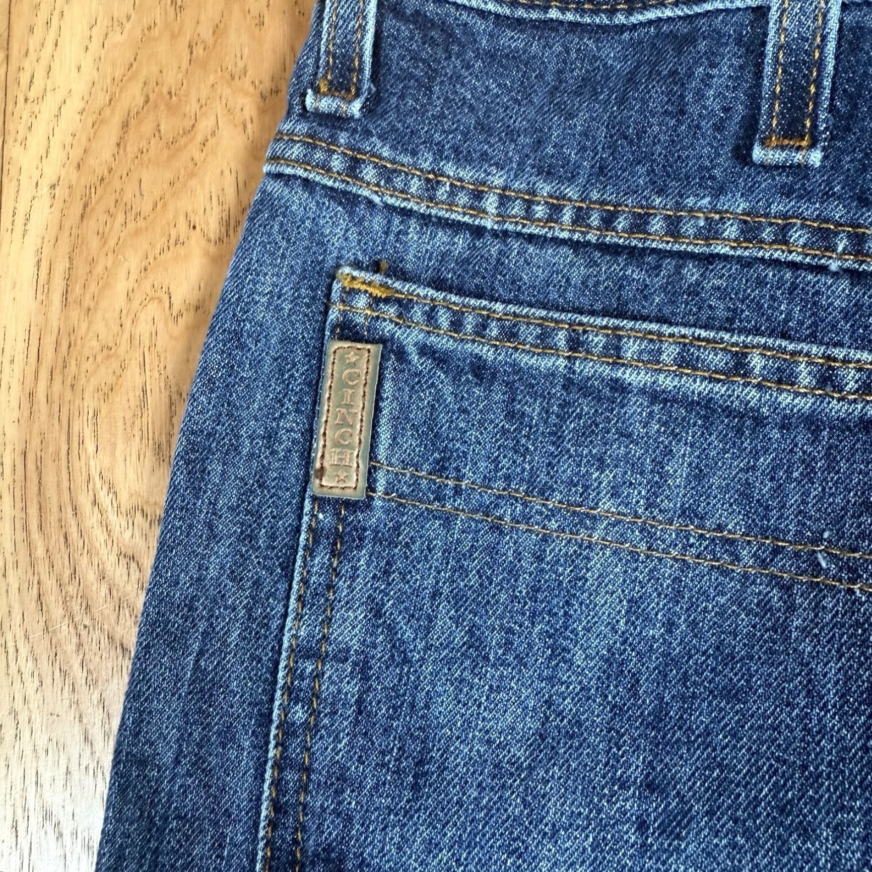 Denime VINTAGE Cinch Jeans Mens 32x38 Blue Medium Straight Denim Y2K Jeans Mens Medium 32x38 Blue Straight Denim Cotton Regular Men Boys Womens Size US 32 / EU 48 - 6 Thumbnail