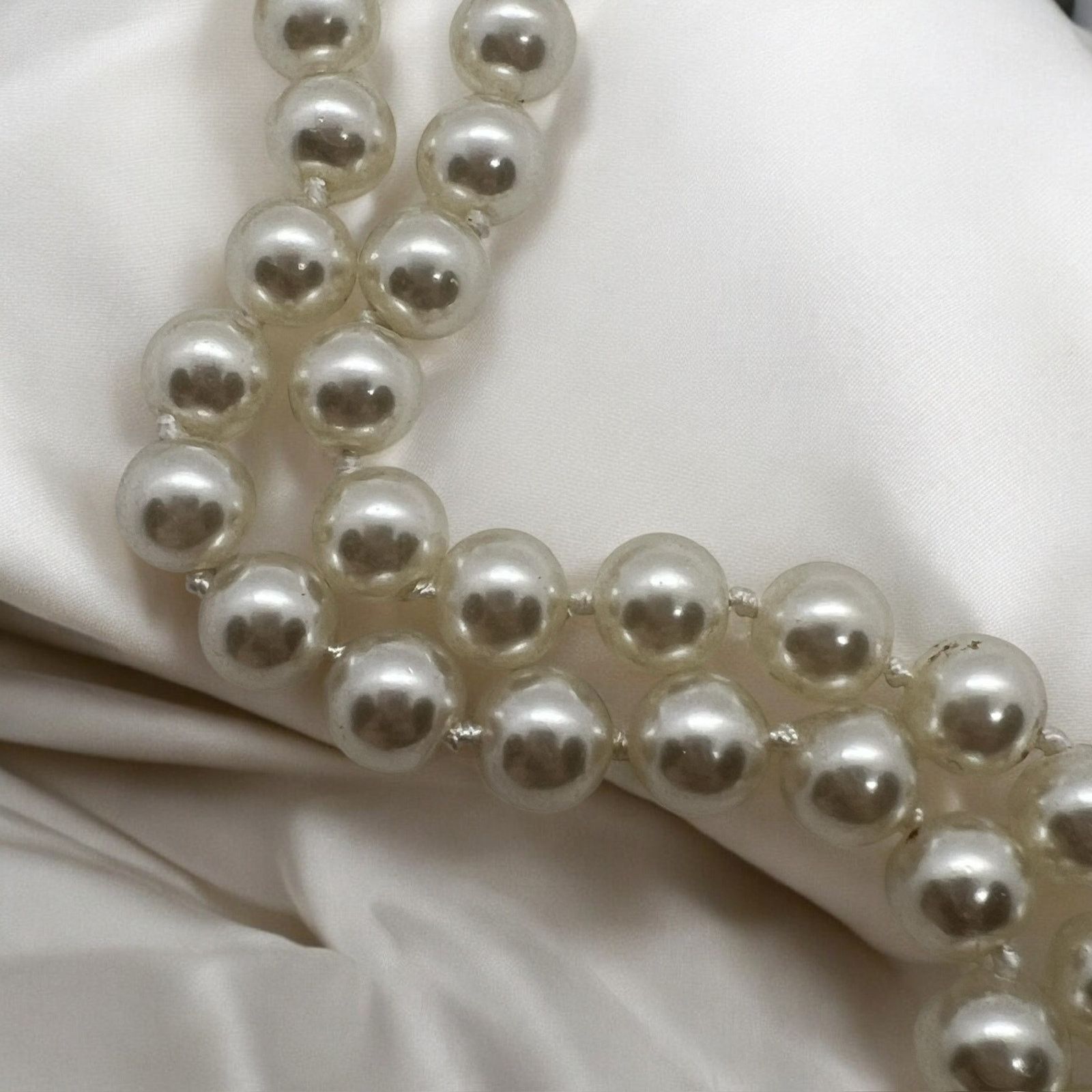 Other Vintage Faux Pearl Necklace-18''-Knotted-8mm Beads-Filigree Size ONE SIZE - 4 Thumbnail