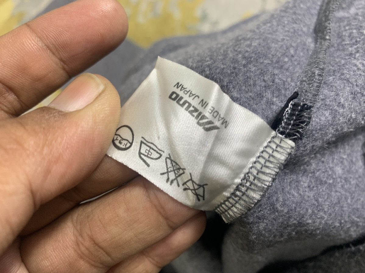 Gianfranco Ferre × Mizuno × Vintage Vintage GIANFRANCO FERRE BUTTON UP FLEECE JACKET Size US M / EU 48-50 / 2 - 3 Thumbnail