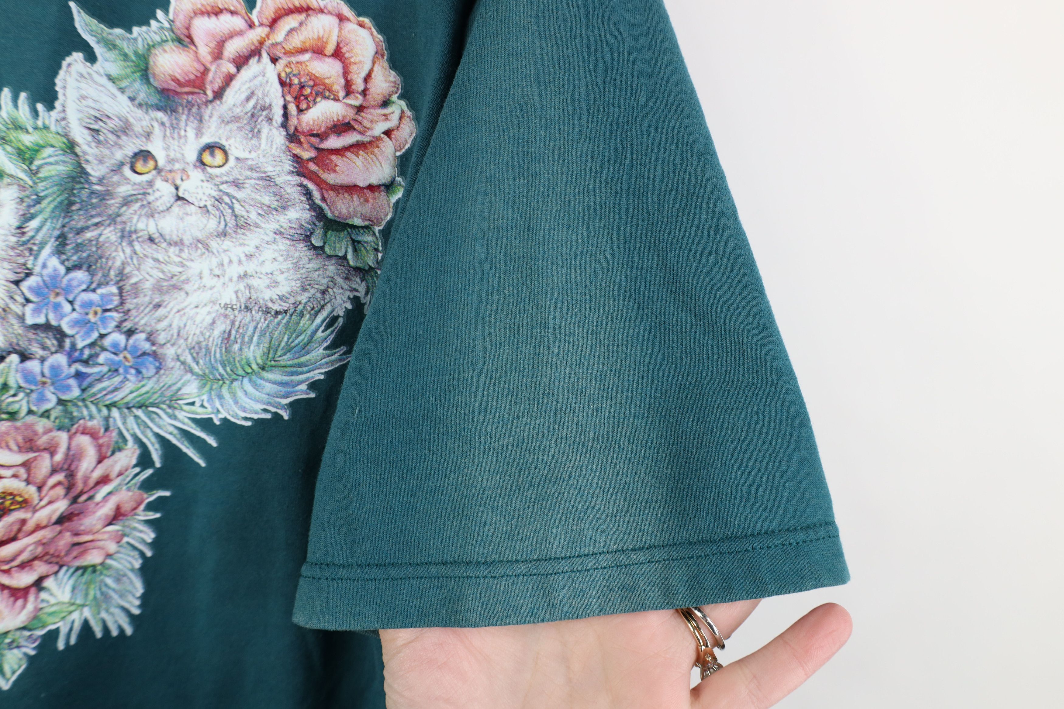 Vintage Vintage 90s Streetwear Cat Kitten Flower T-Shirt Teal USA Size L / US 10 / IT 46 - 4 Thumbnail