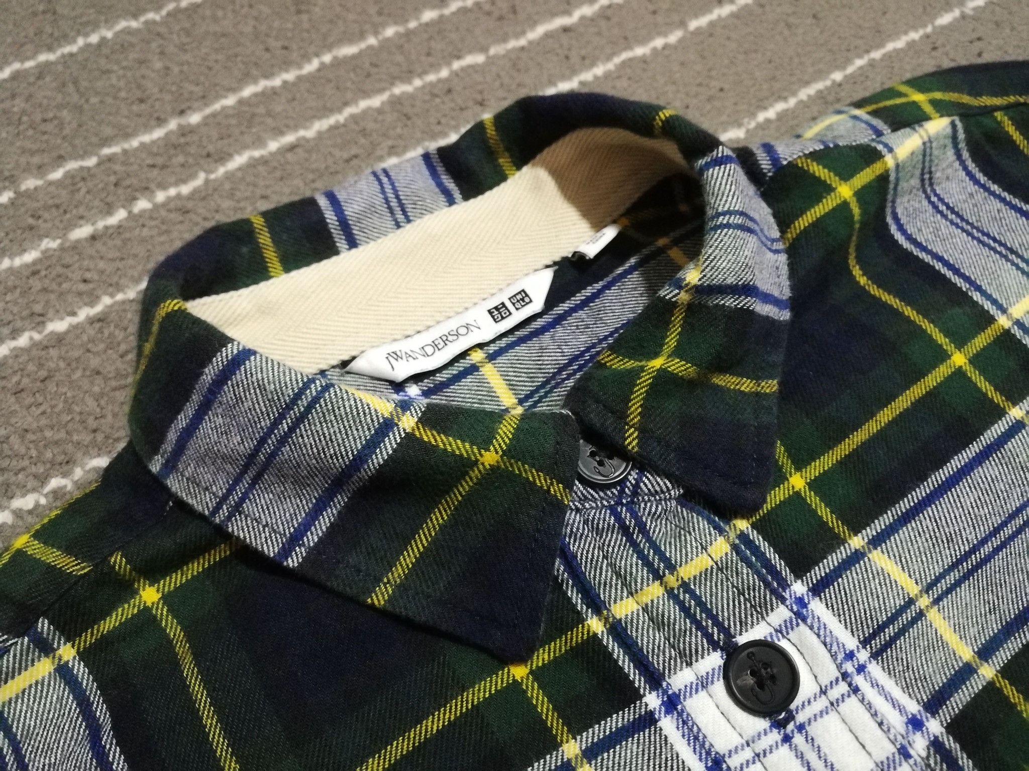 JW Anderson × Uniqlo J Wanderson X uniqlo pullover falnner woman L 1899 Size L / US 10 / IT 46 - 10 Thumbnail