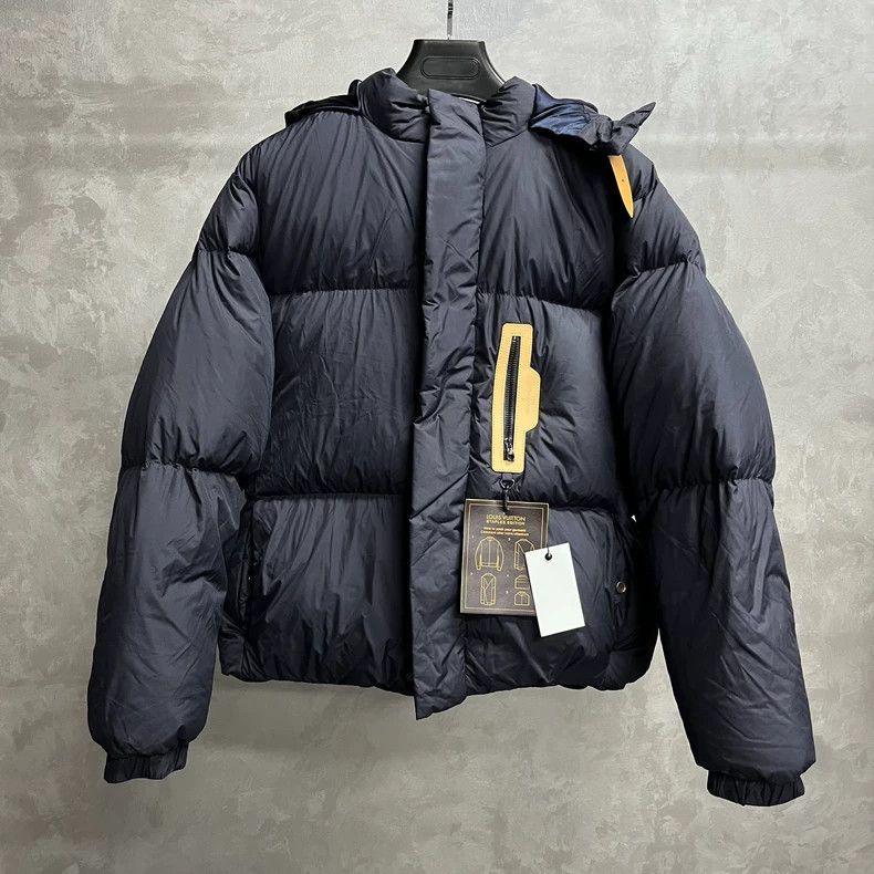 Louis Vuitton Louis Vuitton Dark blue bread tag down jacket 2502-Nextarr Size US M / EU 48-50 / 2 - 1 Thumbnail