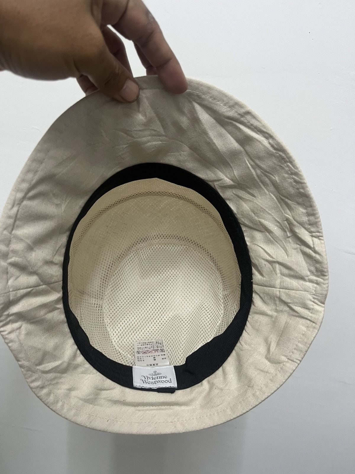 Vivienne Westwood Vivienne Westwood Orb Embroidery Bucket Hat Size S M Size ONE SIZE - 6 Thumbnail