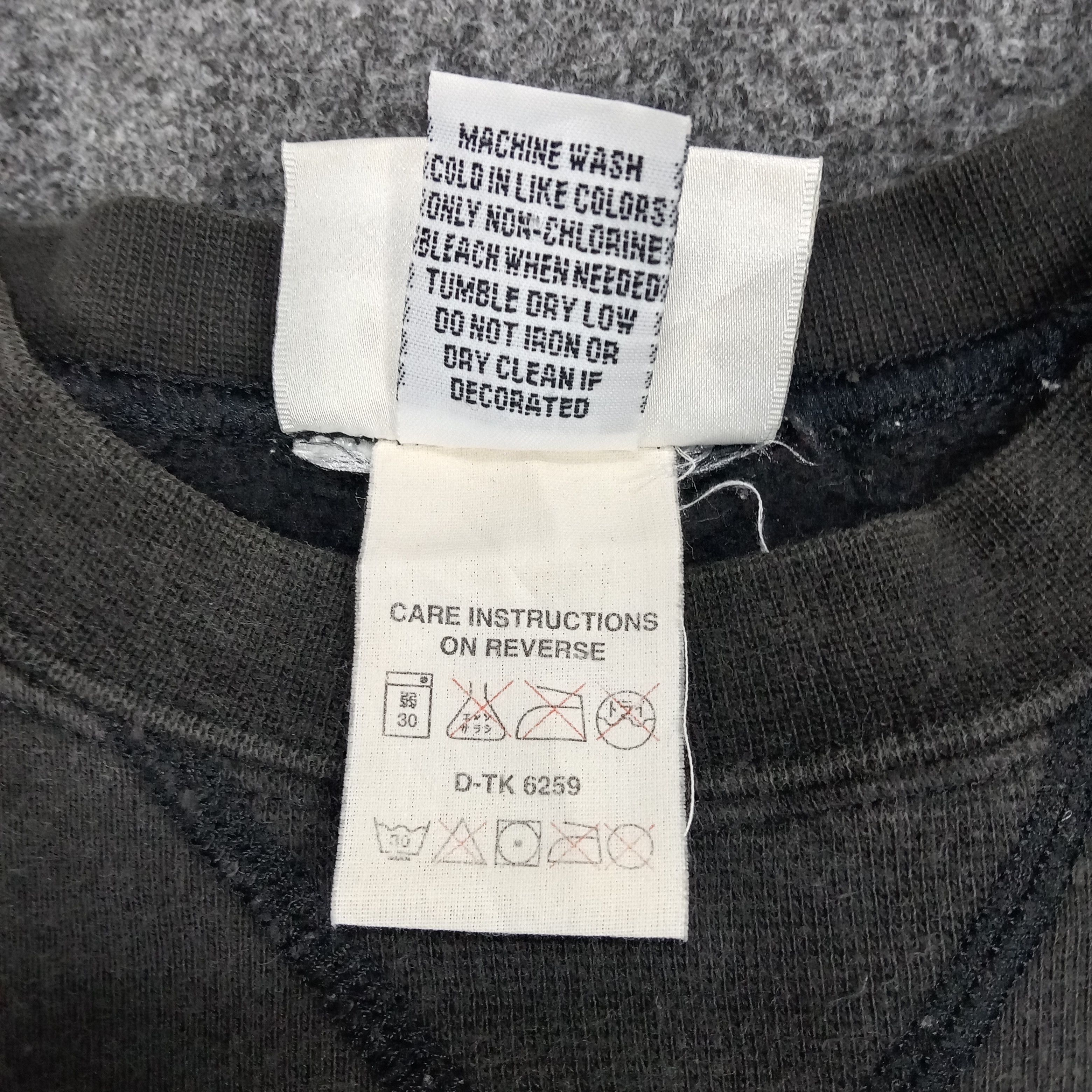DKNY × Vintage DKNY Streetwear Skateboard Style Sweatshirts Size US L / EU 52-54 / 3 - 5 Thumbnail