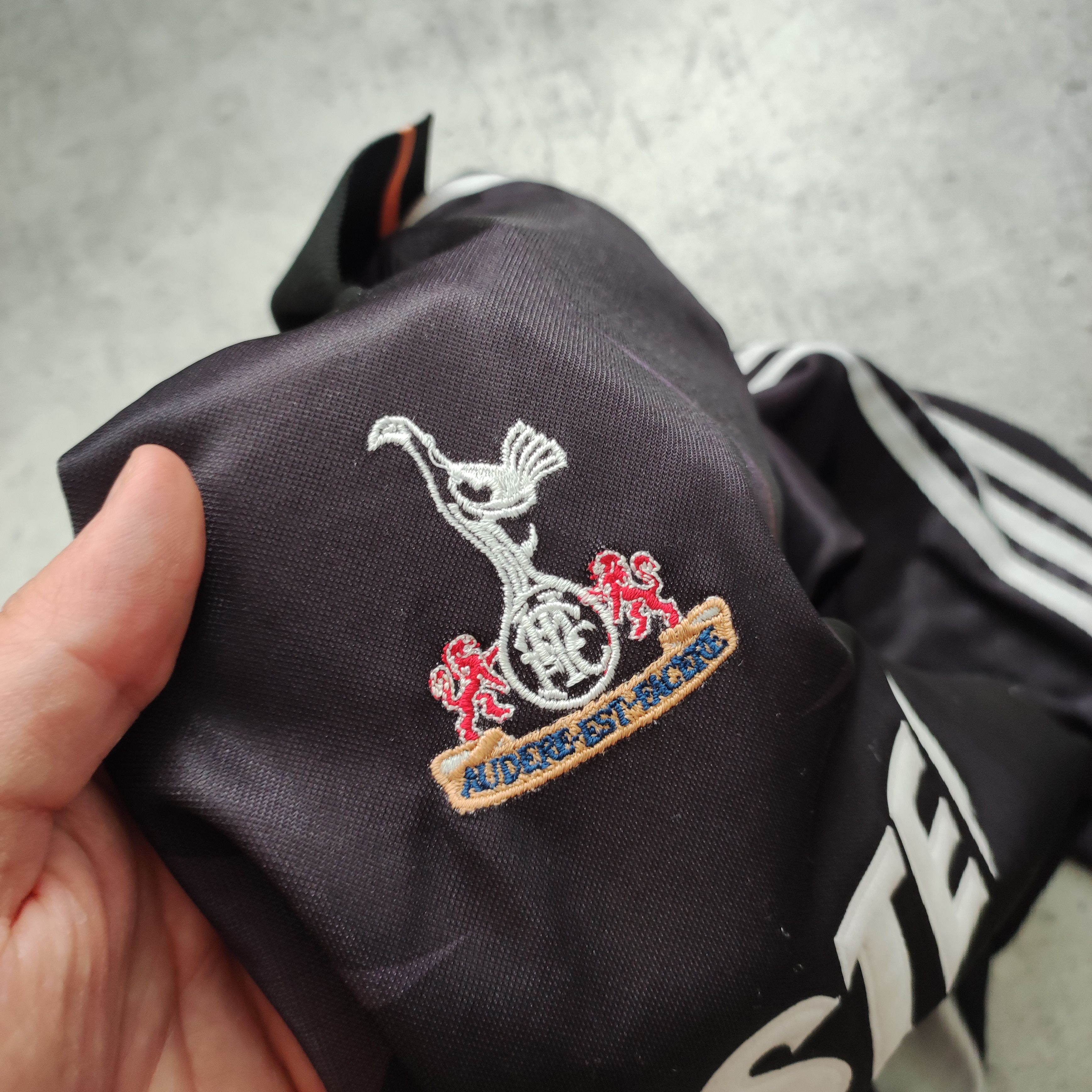 Vintage Vintage Football GK Goalkeeper Tottenham Adidas Jersey Size US S / EU 44-46 / 1 - 6 Thumbnail