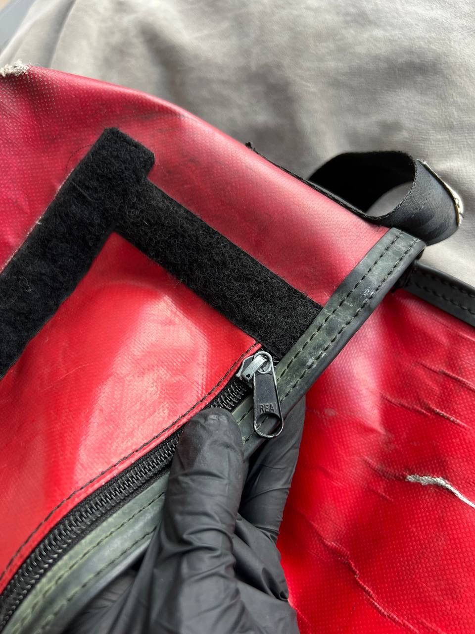 Freitag Freitag F41 Vintage Distressed Bag Messenger Red Size ONE SIZE - 8 Thumbnail