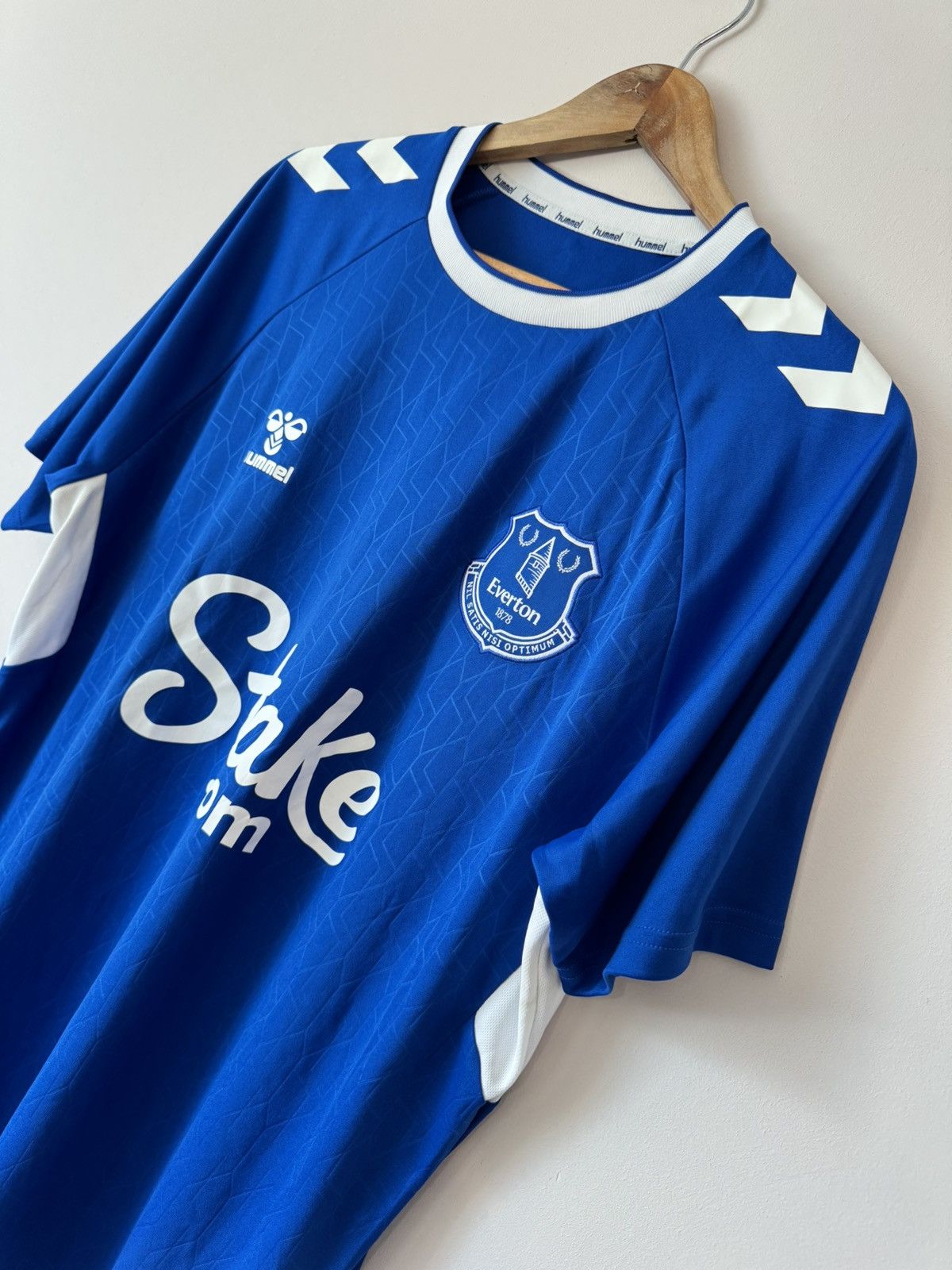 Hummel Onana #8 Everton 2022-2023 Home Soccer Jersey Football Shirt Size US XL / EU 56 / 4 - 6 Thumbnail