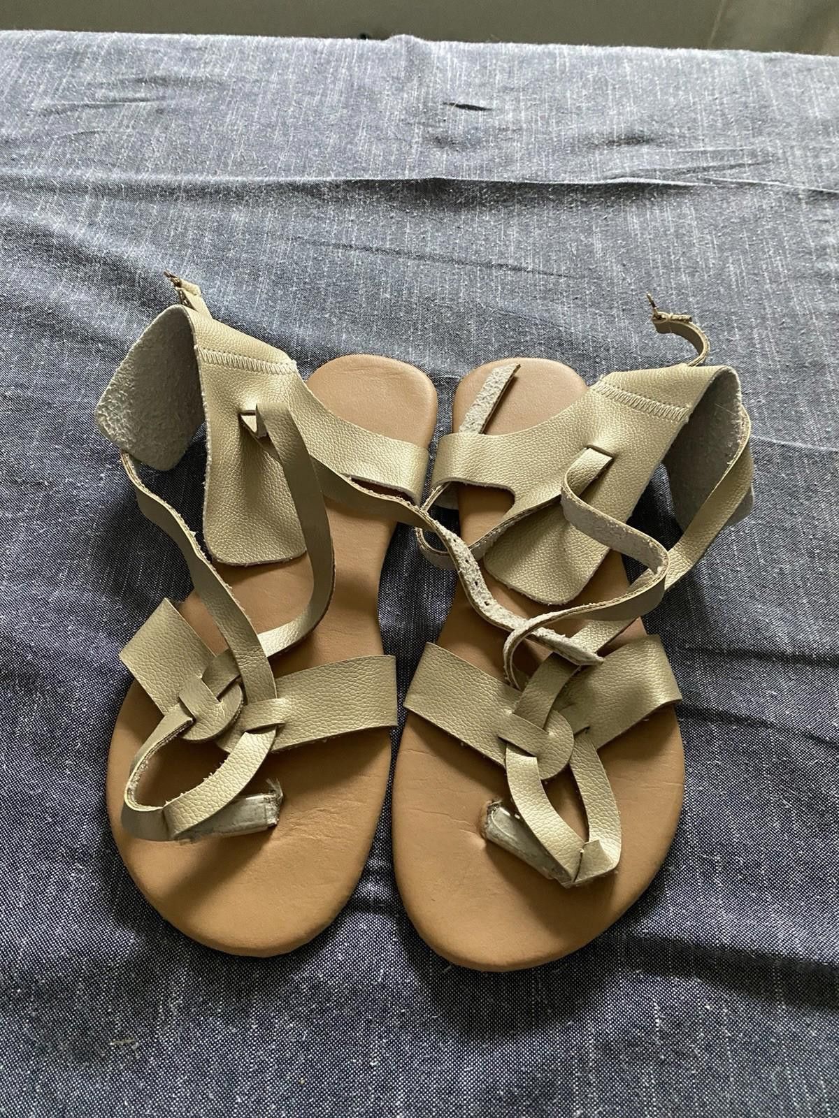 The Unbranded Brand Gold Flat Sandals Women Europe Size 39 Size US 8 / IT 38 - 2 Thumbnail