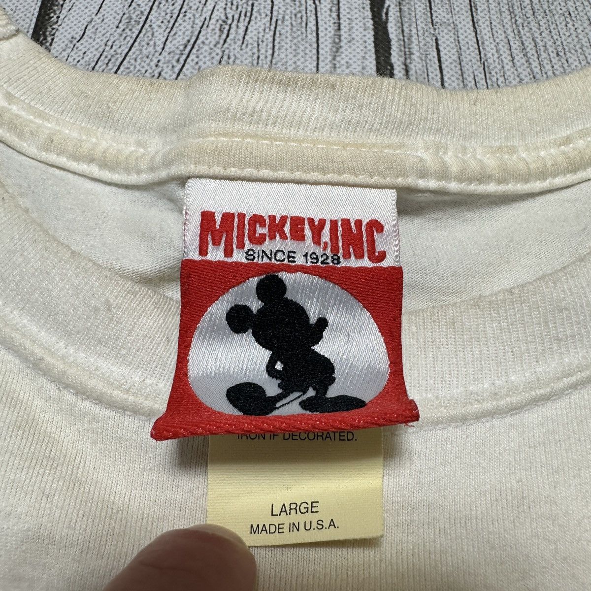 Disney × Mickey Inc × Vintage Vintage Disney World tee Size US L / EU 52-54 / 3 - 5 Thumbnail
