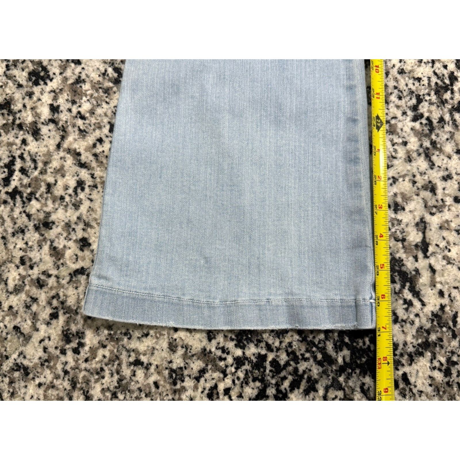 Spanx SPANX Flare Jeans Pull-On Womens Size M Stretch Denim 2-Pocket Slimming Mid Rise Blue Vintage No NWT Retro LT Wash Distressing Size 32" / US 10 / IT 46 - 3 Thumbnail