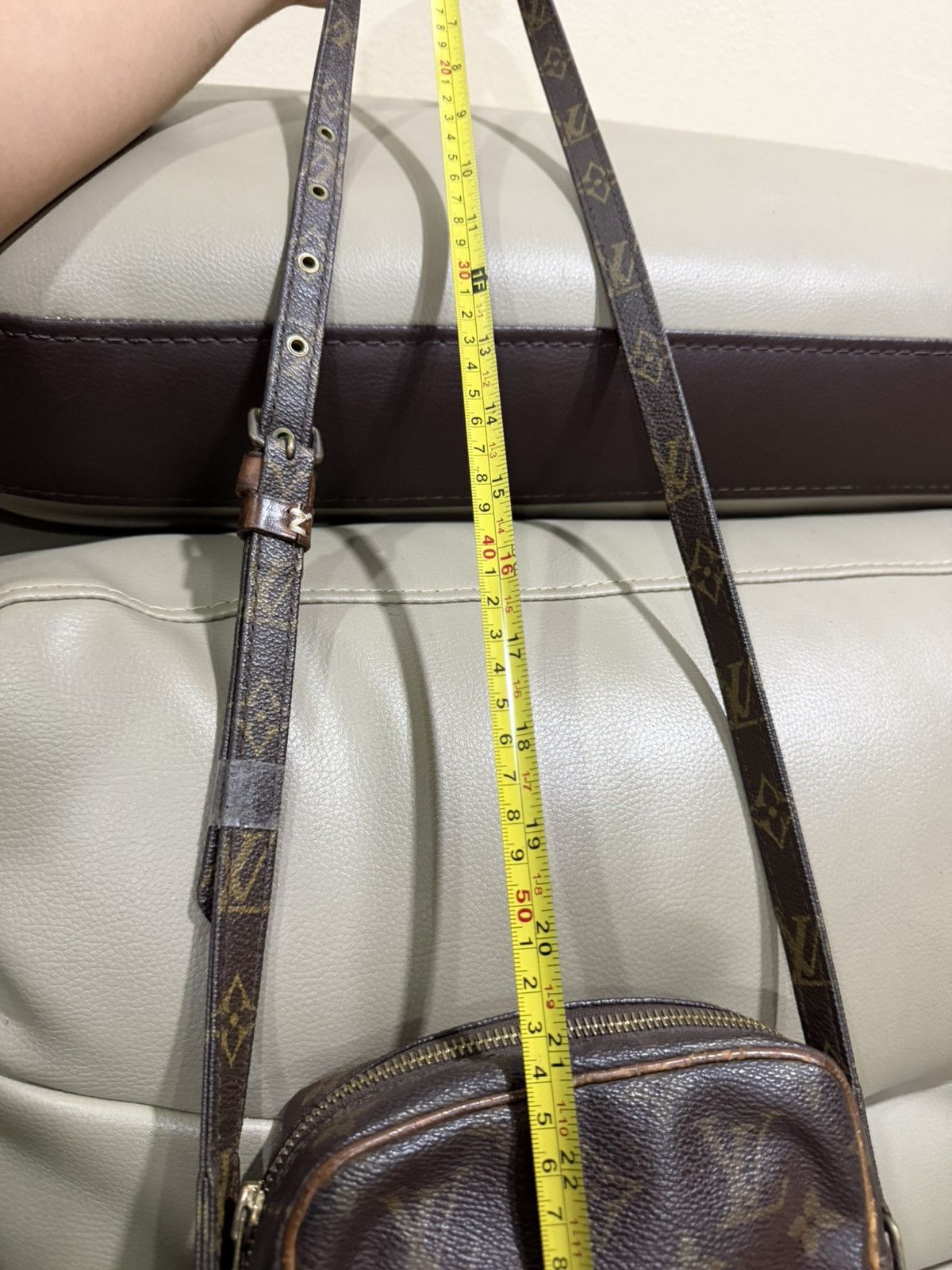 Louis Vuitton Authentic Vintage Louis Vuitton Monogram Danube Bag Size ONE SIZE - 10 Thumbnail