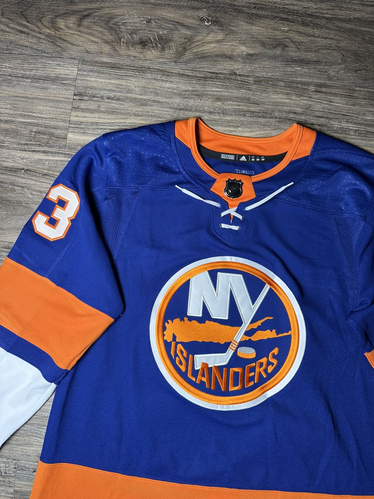 Adidas adidas New York Islanders Mathew Barazal Authentic Jersey Size US M / EU 48-50 / 2 - 4 Thumbnail