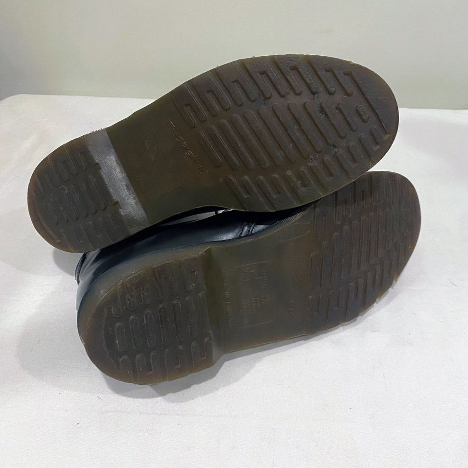 Dr. Martens Vintage Dr. Martens Chukka Boots Black Leather England Sz 7 Size US 7 / EU 40 - 7 Thumbnail