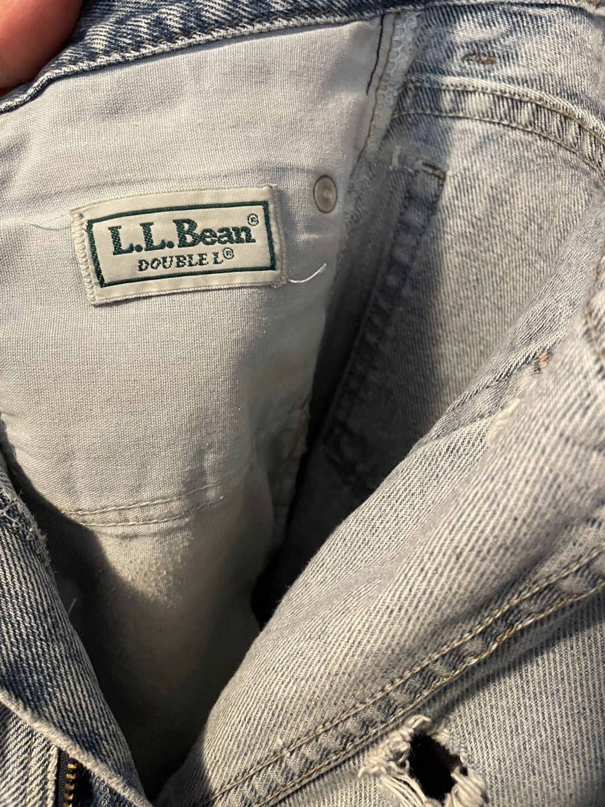 L.L. Bean L.L Bean distressed jeans Size US 33 - 6 Thumbnail