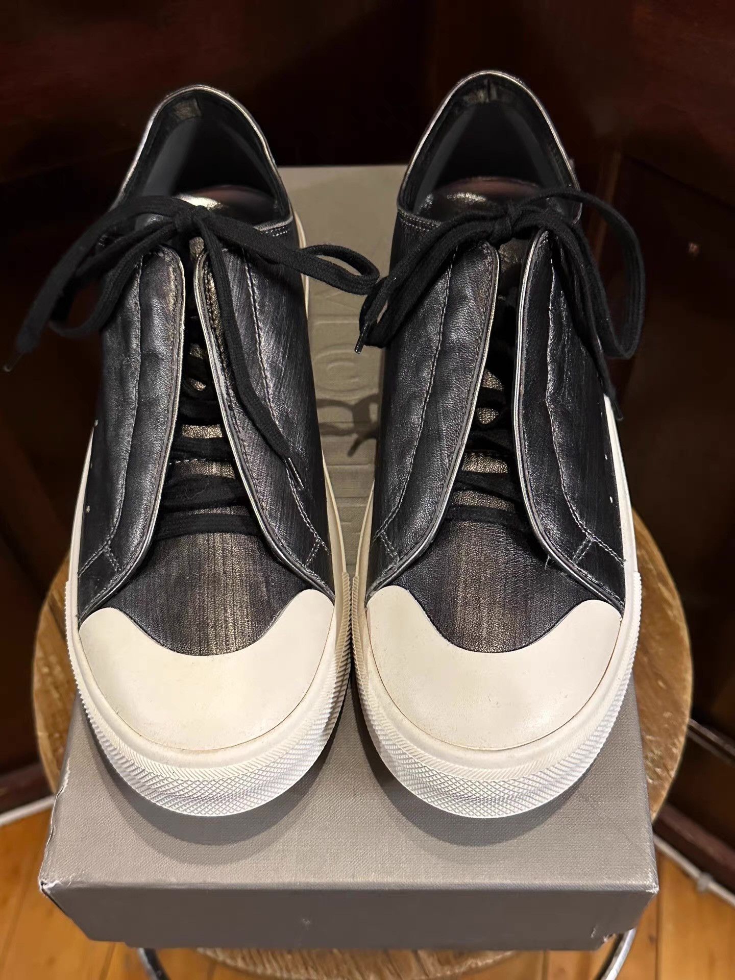 Alexander McQueen Alexander McQueen Pearl‑Black Sneakers with Hidden Ｑ25 Size US 8.5 / EU 41-42 - 1 Thumbnail