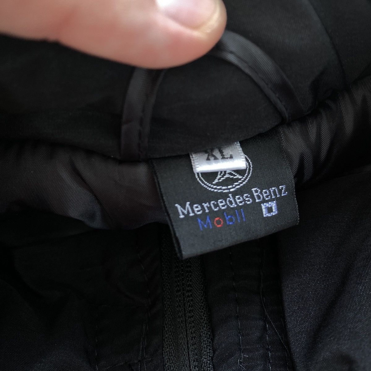 Ferrari McLaren Mercedes-Benz Santander Formula 1 Racing Jacket Size US XL / EU 56 / 4 - 9 Thumbnail