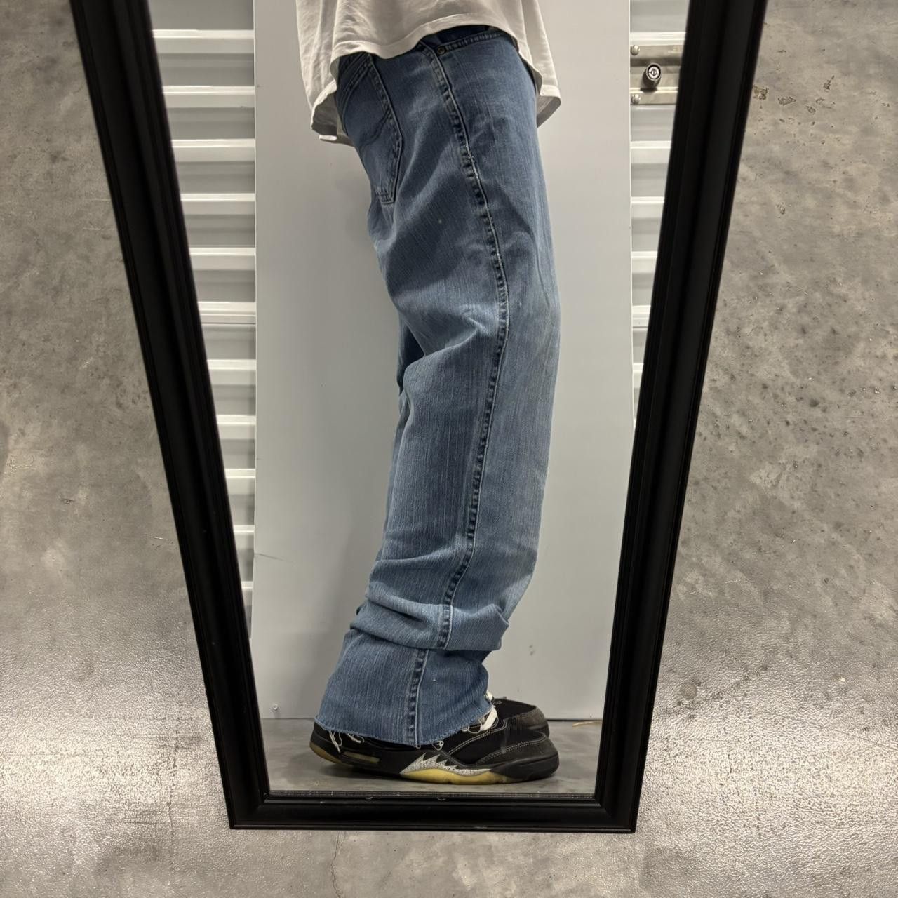 Japanese Brand × Vintage Crazy Vintage Y2K/2000s Medium Wash Essential Denim Jeans! Size US 30 / EU 46 - 2 Thumbnail
