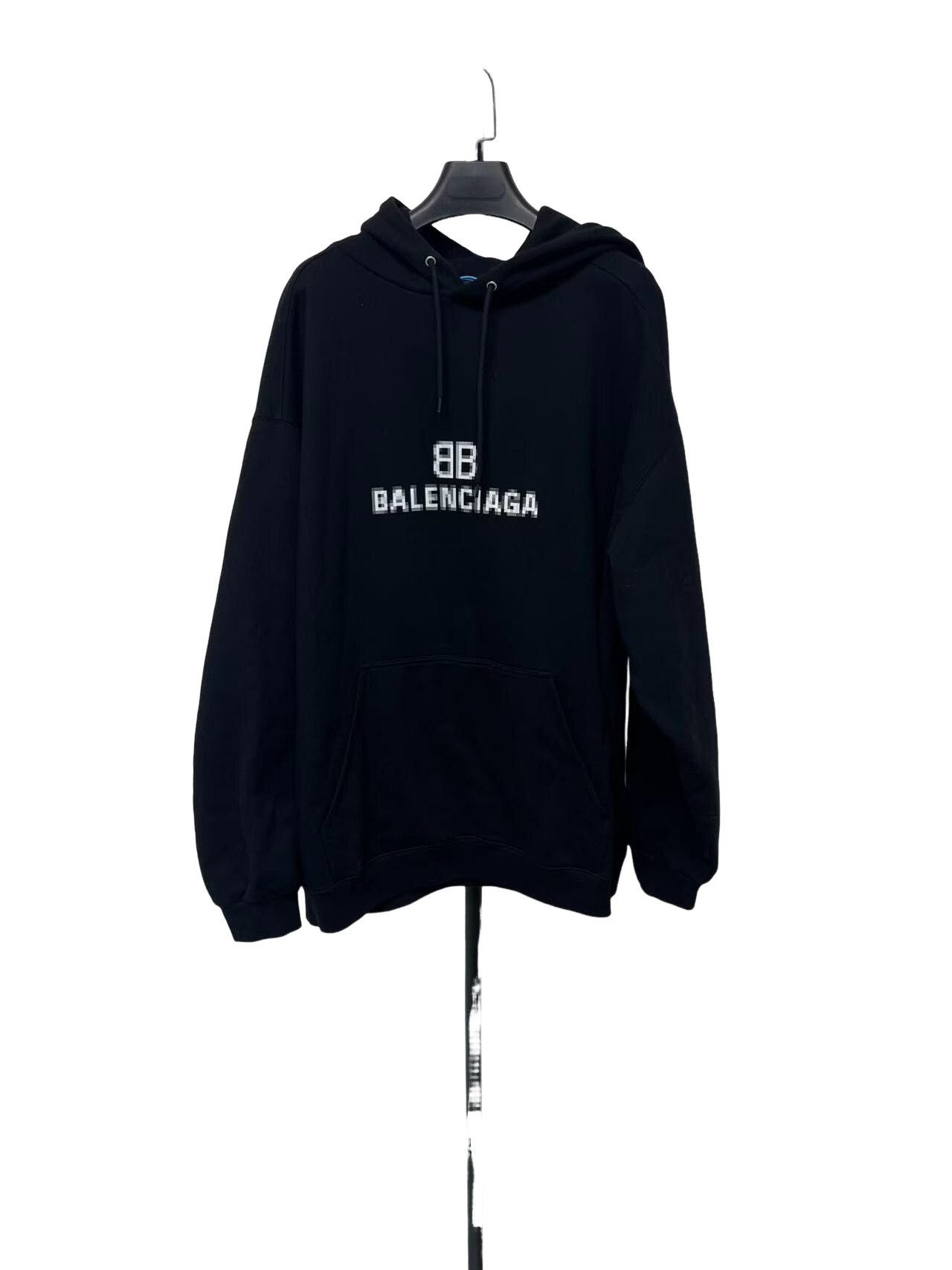 Balenciaga Balenciaga Pixel Logo Hoodie XL Size XL / US 12-14 / IT 48-50 - 1 Thumbnail