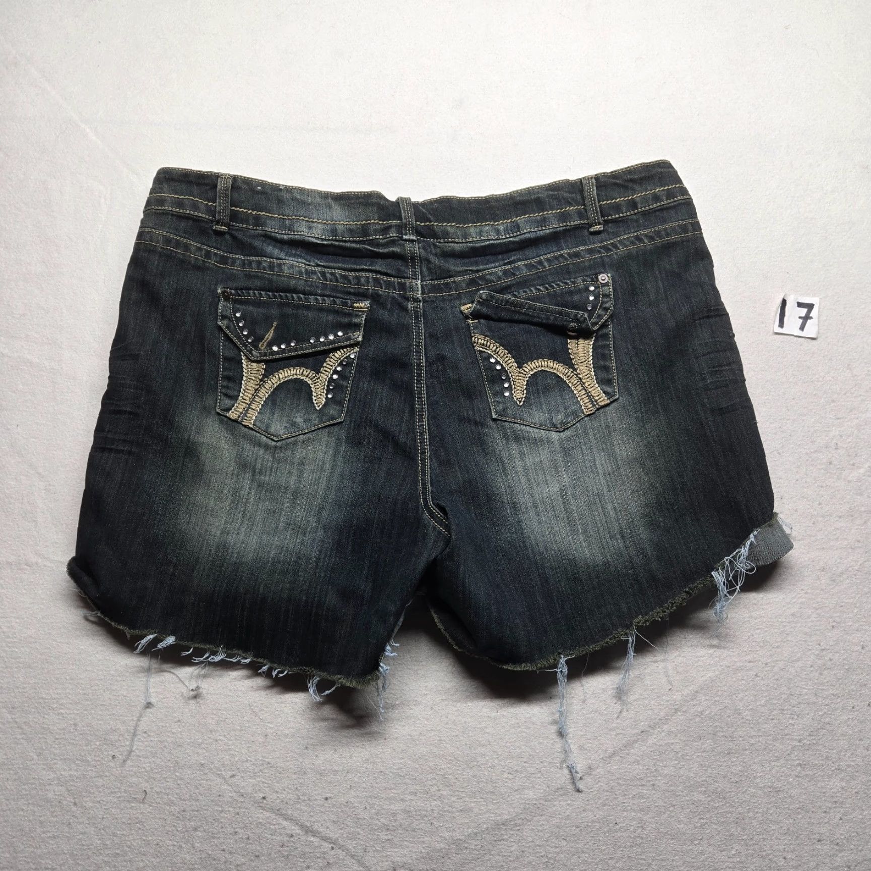 Denime 1st Kiss Denim Shorts Womens Size 24 High Rise Button Closure Blue Pant? Size 42" / US 20 - 7 Thumbnail
