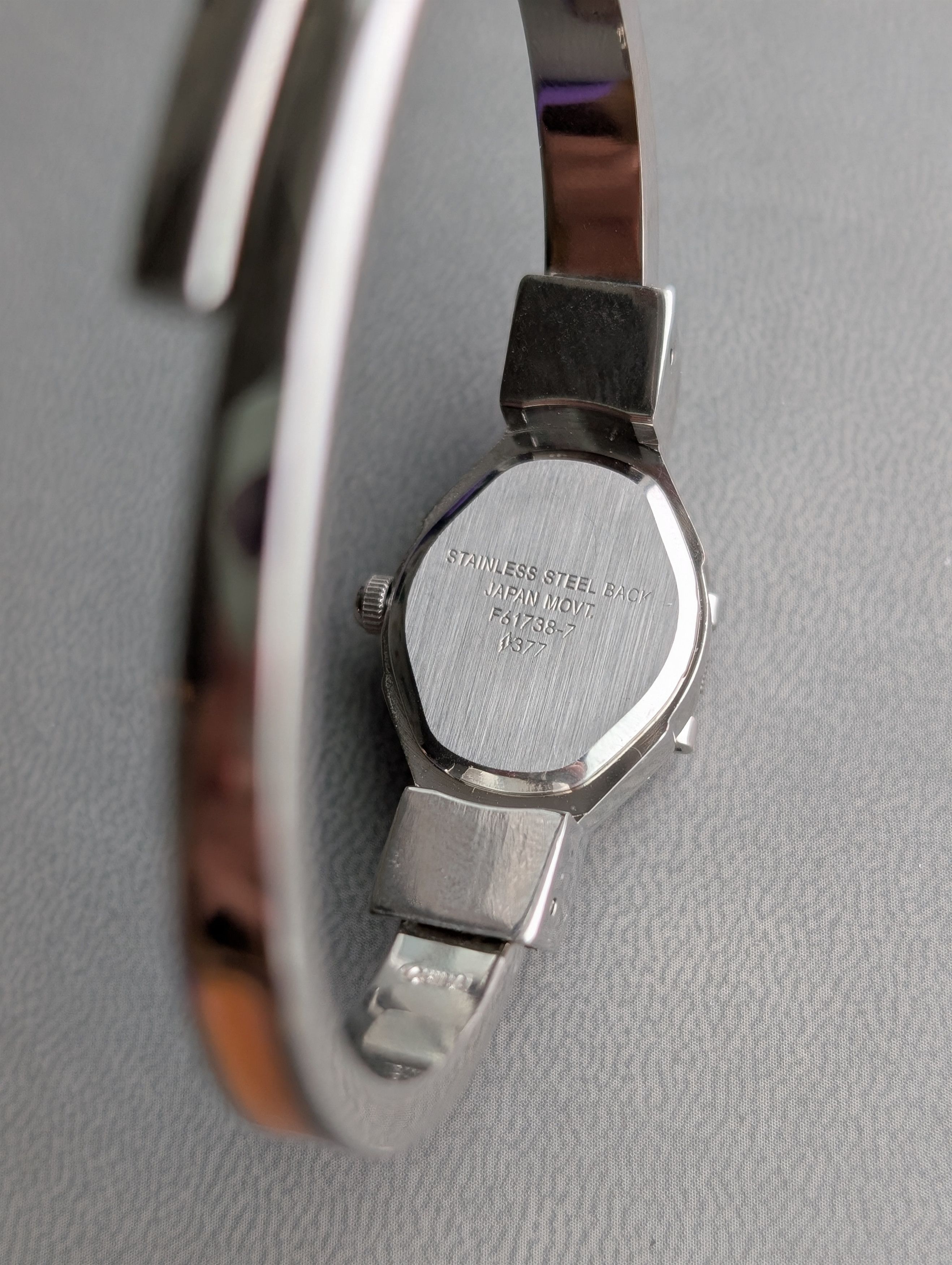 Japanese Brand Vintage Peek-A-Boo Enamel Watch Bangle Size ONE SIZE - 4 Thumbnail