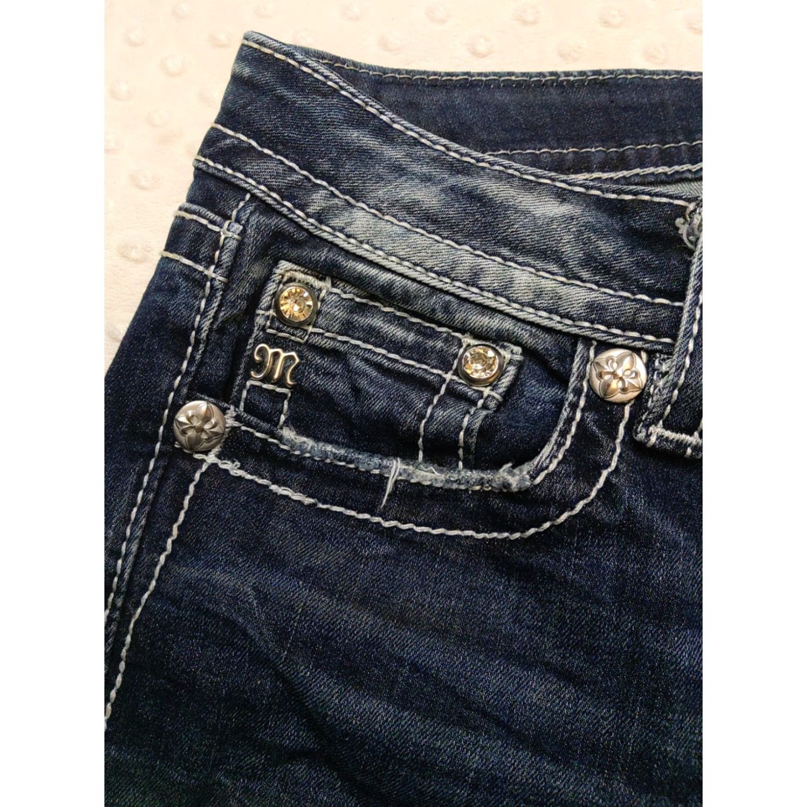 Miss Me VINTAGE Miss Me Jeans Womens 29 Signature Boot Cut Embellished Fleur-de-lis 32x32 Size 29" - 6 Thumbnail