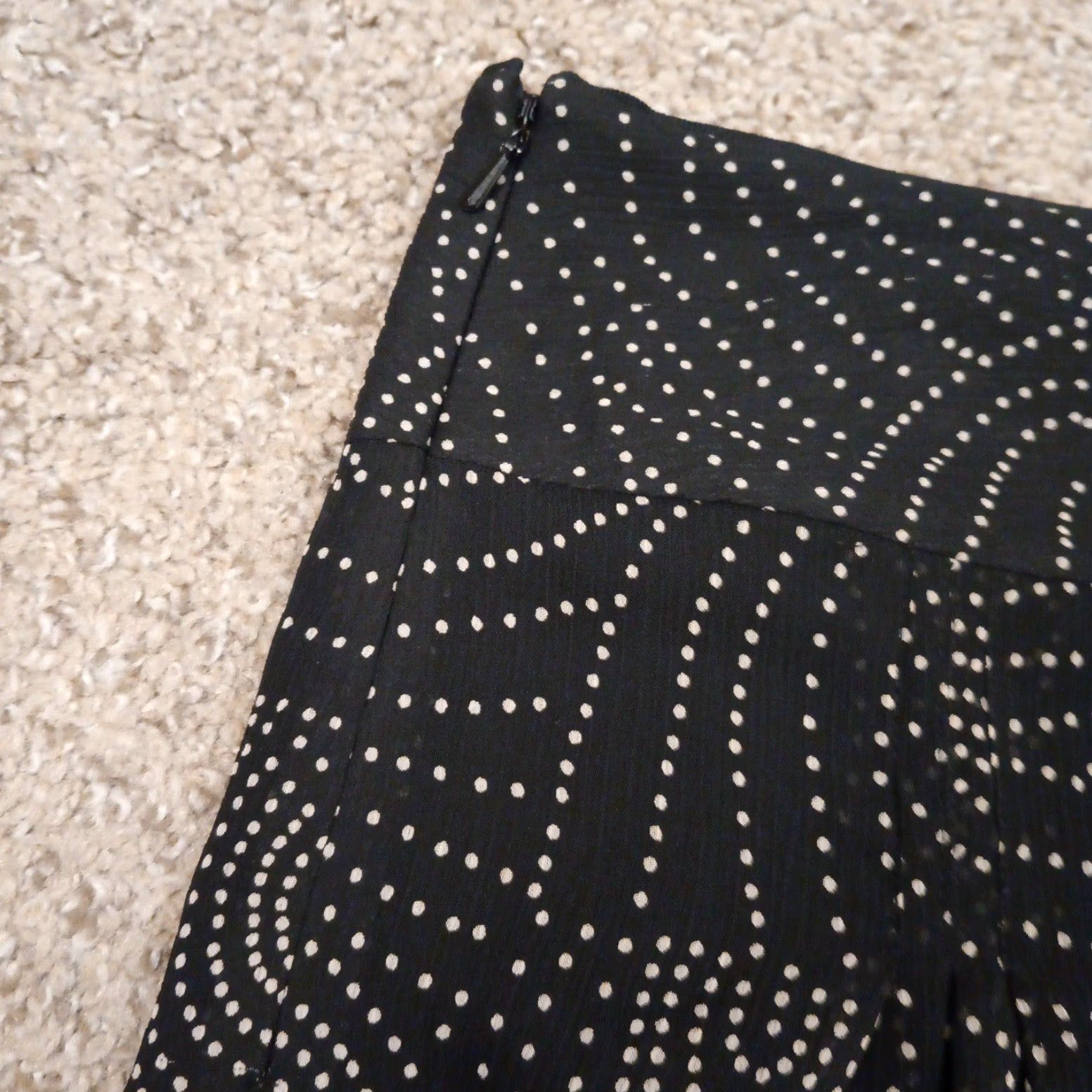 Geoffrey Beene Geoffrey Beene Skirt Women Knee Length A-Line Black Geometric Pleated Lined Size 4 Size 27" / US 4 / IT 40 - 7 Thumbnail