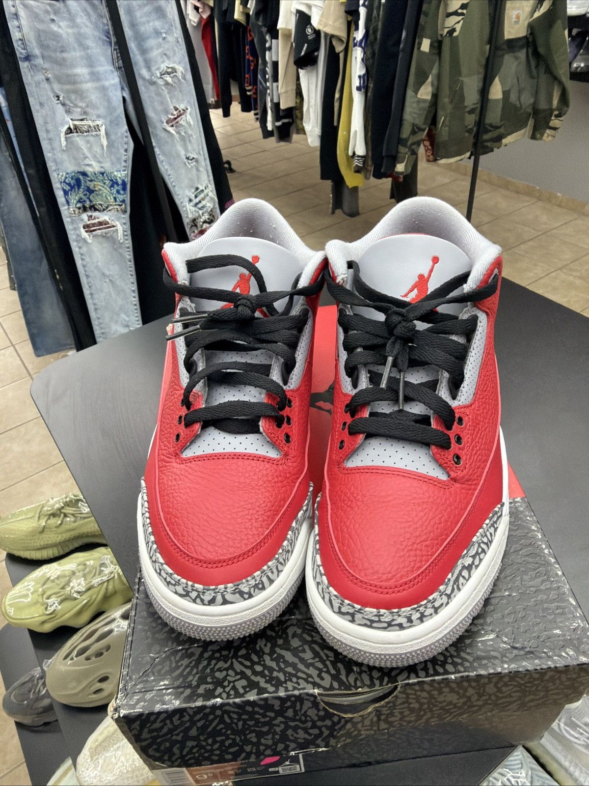 Jordan Brand Air Jordan 3 Retro SE Fire Red Mens Size 9.5 Super Clean Size US 9.5 / EU 42-43 - 13 Thumbnail