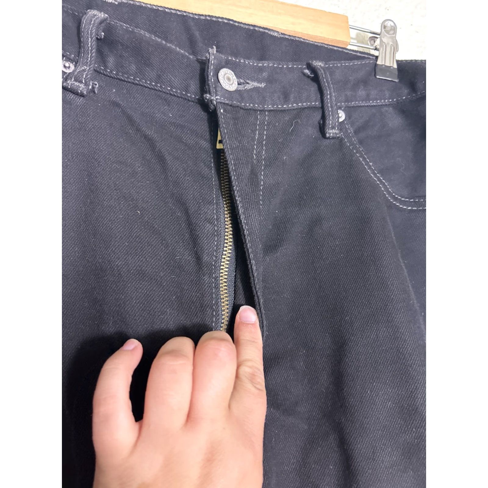 Levi's Levis 505 Black Straight Jeans Mens Size 40x32 Size Type Regular Jeans Men Black 505 Straight Size US 40 / EU 56 - 6 Thumbnail