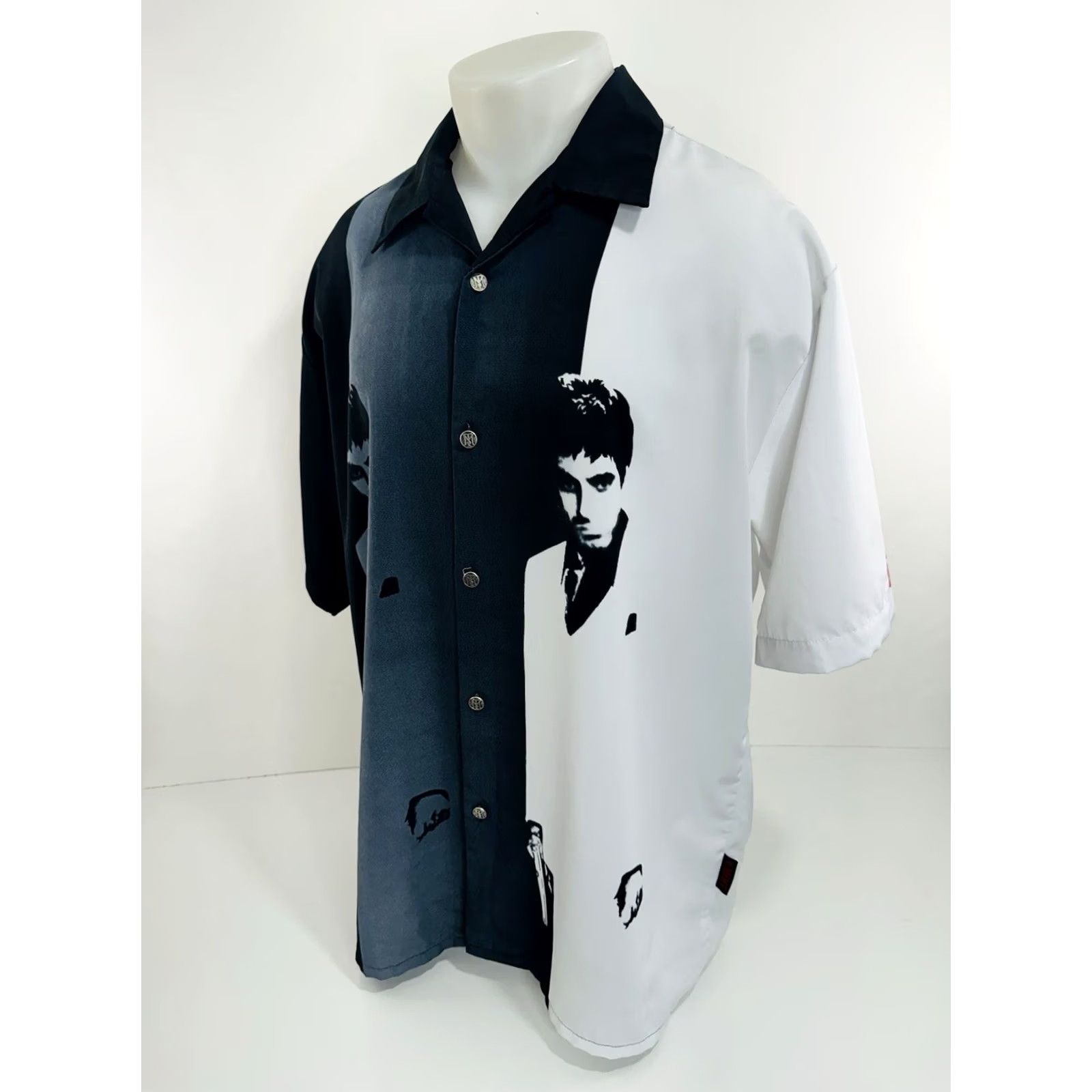 Vintage SCARFACE Al PACINO / DRAGONFLY Mens XL Shirt - MINT, Button-Up Short Sleeve, Black / White, 2000s? Size US XL / EU 56 / 4 - 3 Thumbnail