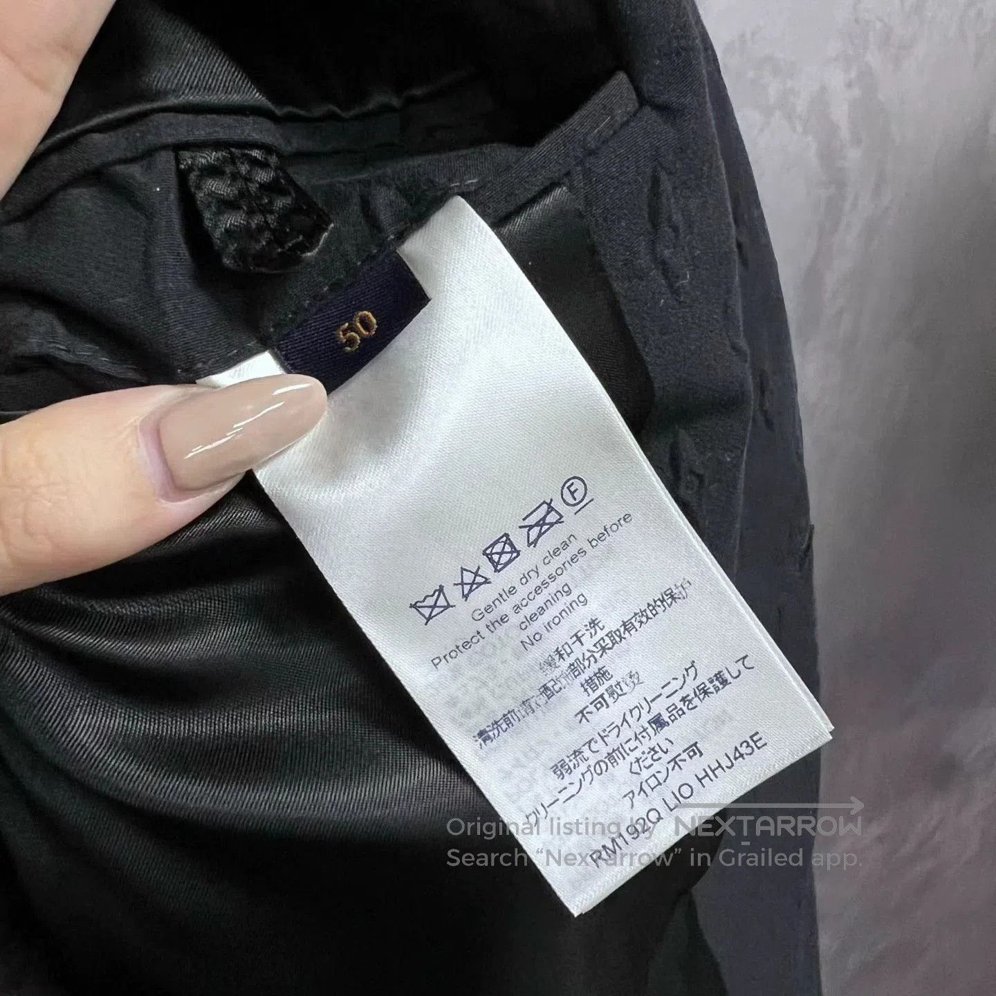Louis Vuitton louis vuitton black double-breasted long coat. Size US L / EU 52-54 / 3 - 3 Thumbnail